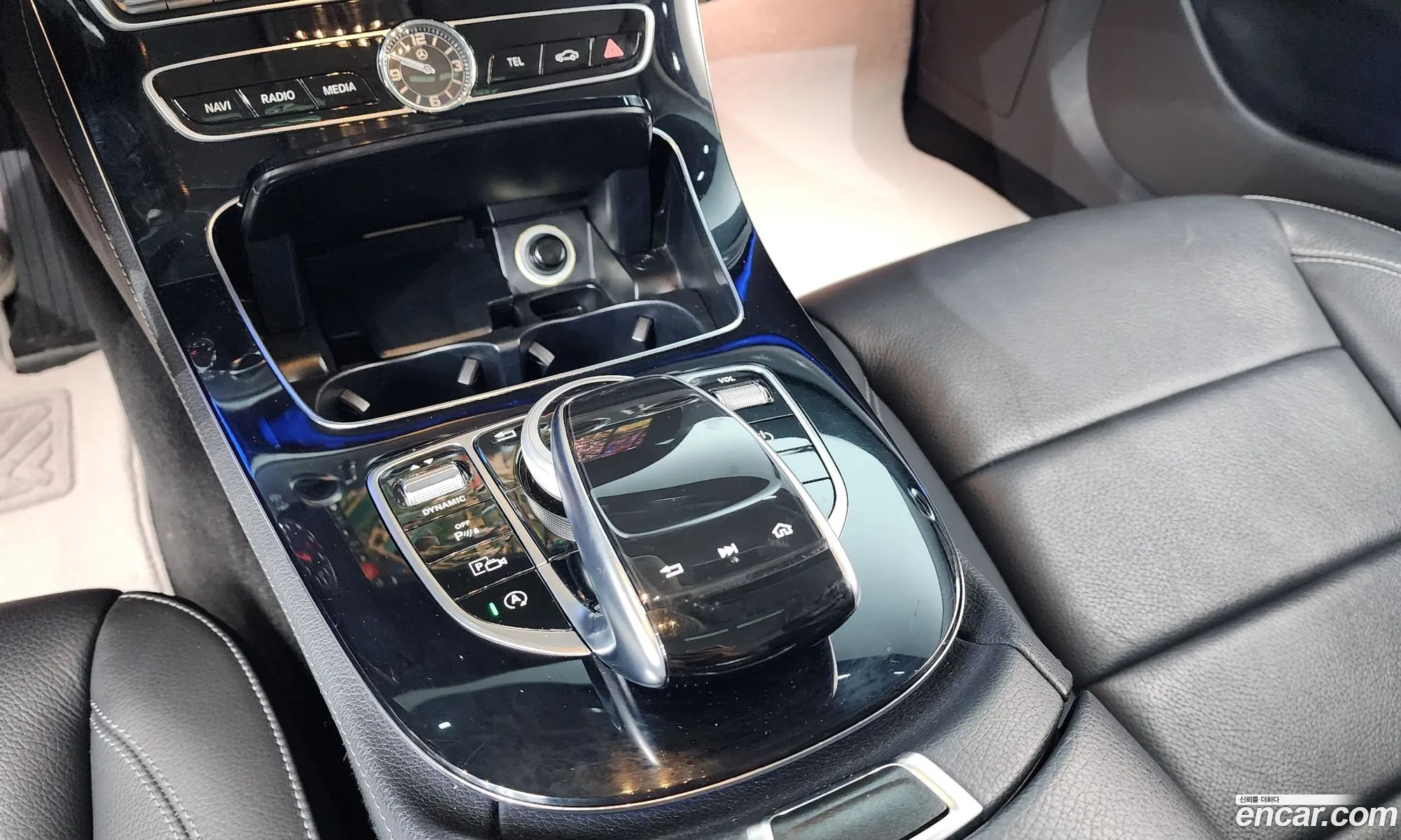 Mercedes-Benz E-Class W213 2017 WDDZF4CB2HA135020 — 14