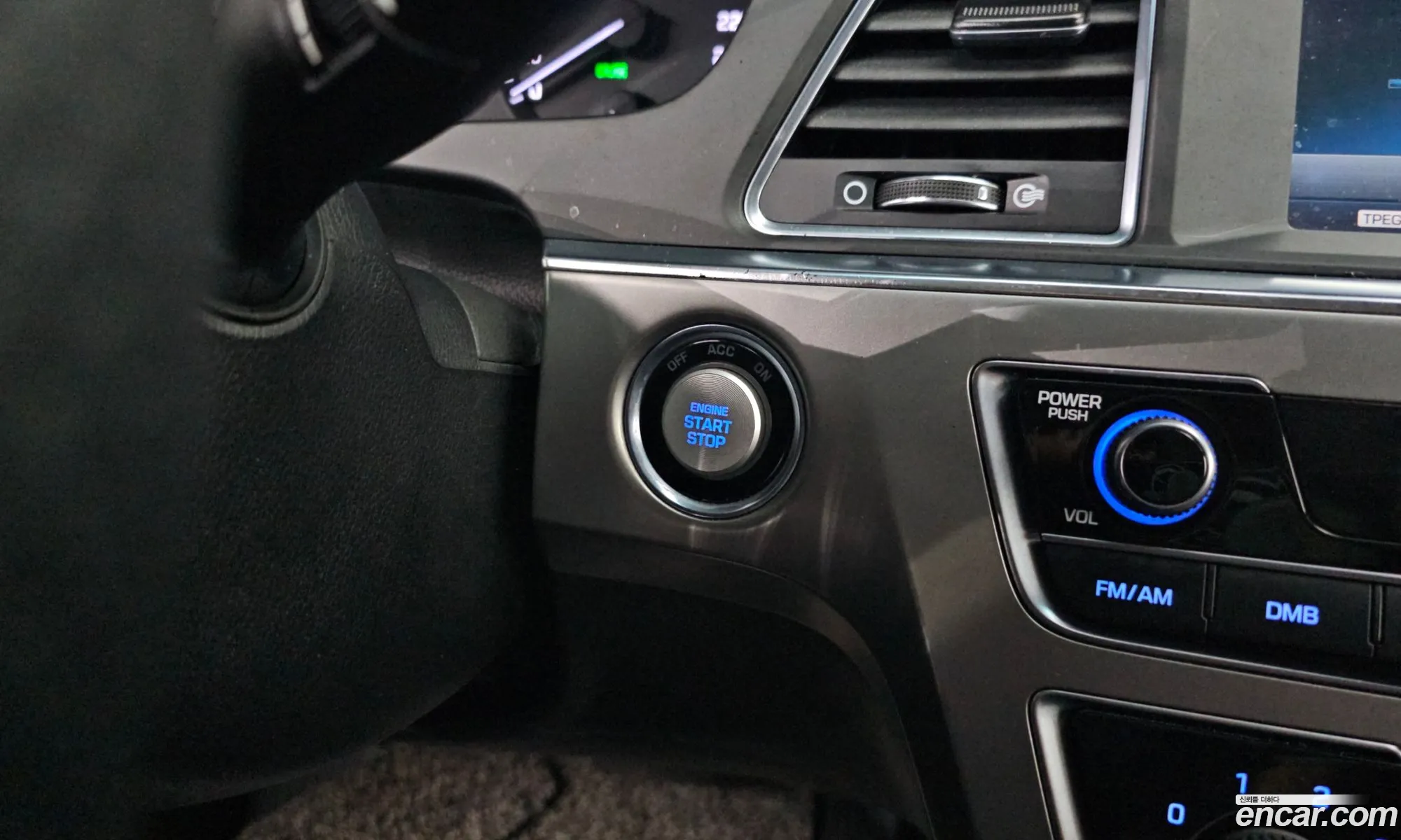 Hyundai LF Sonata 2016 — 29