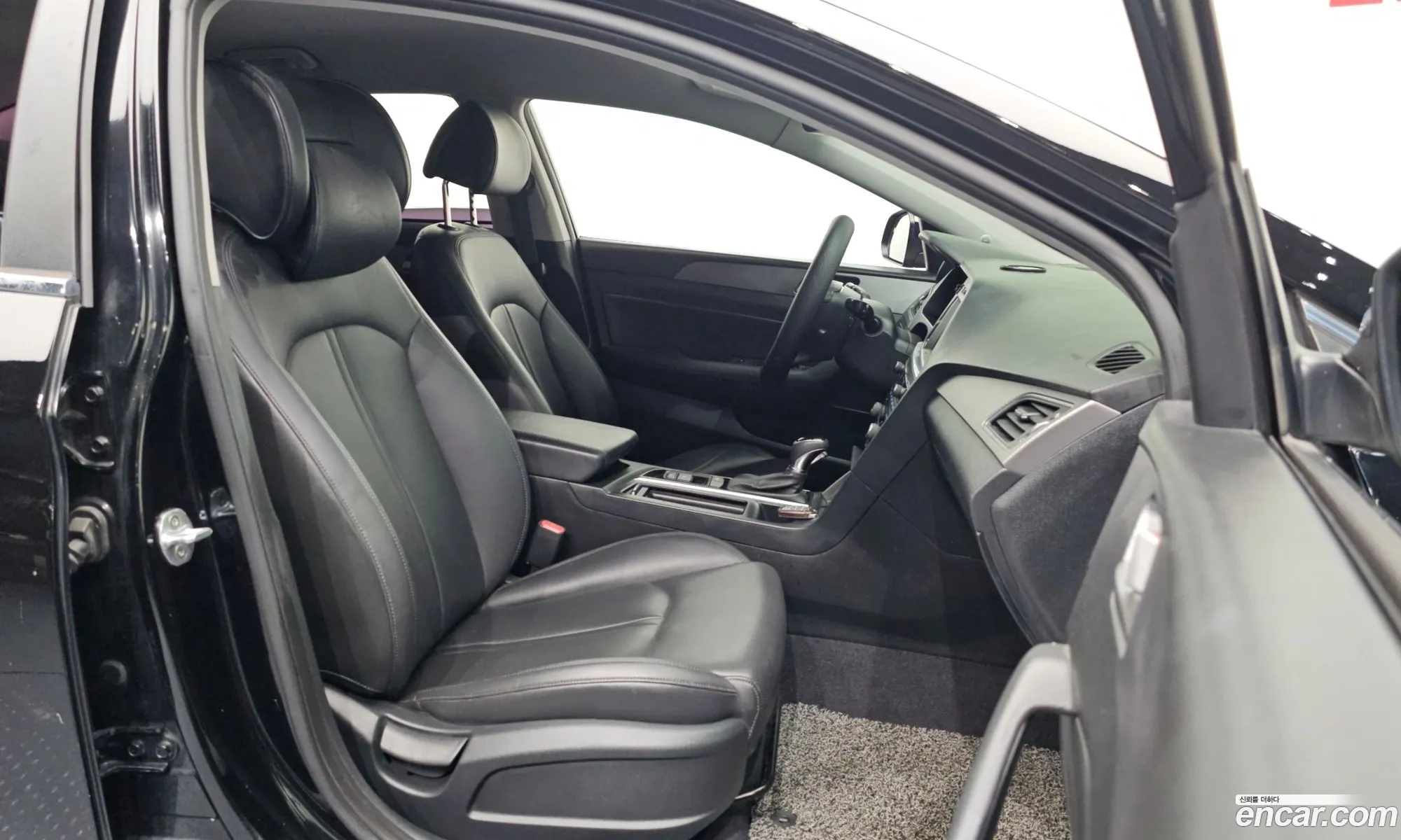 Hyundai LF Sonata 2016 — 3