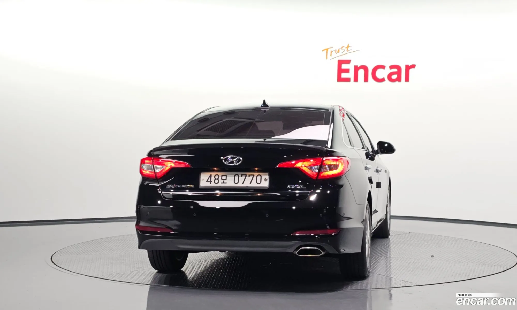 Hyundai LF Sonata 2016 — 14