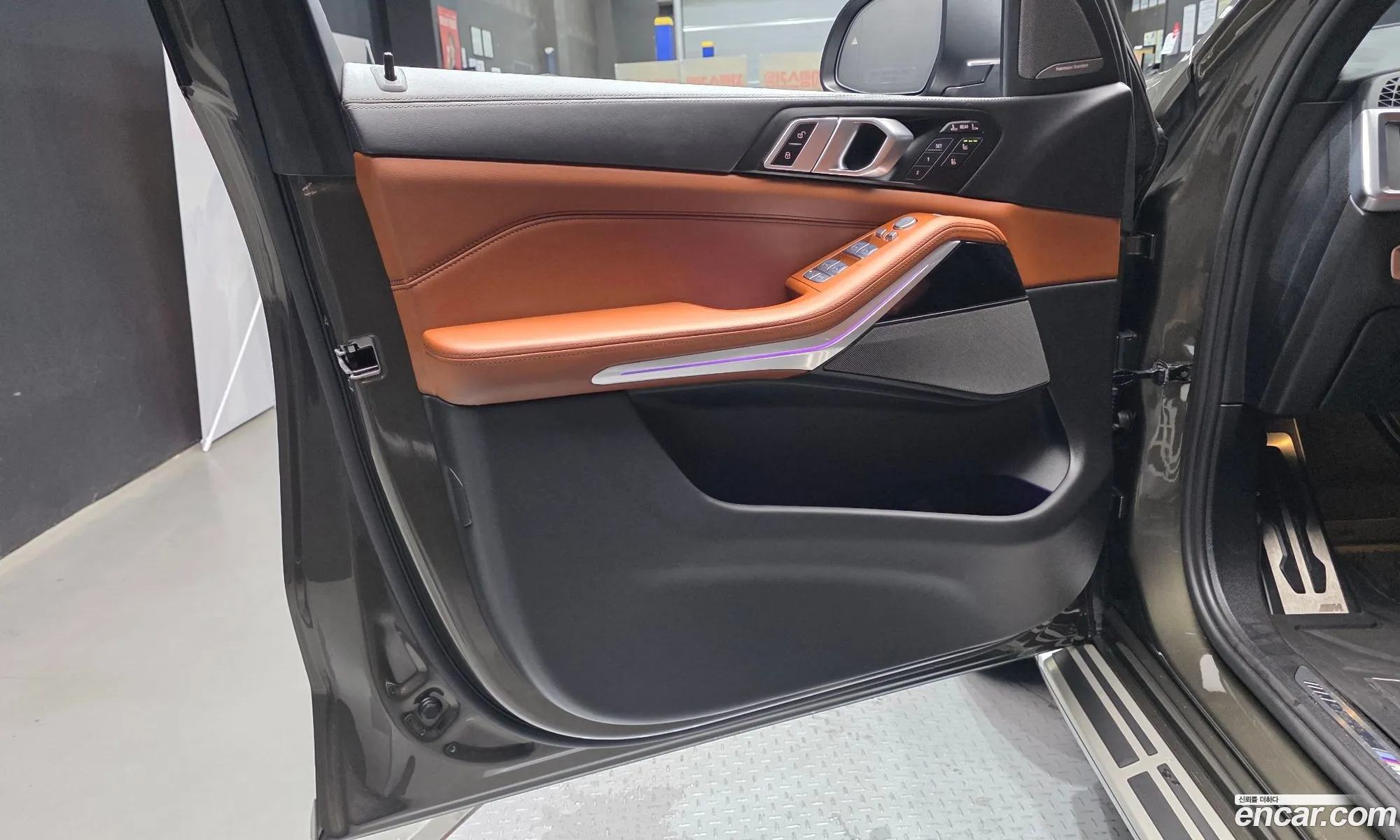 BMW X7 2023 — 23