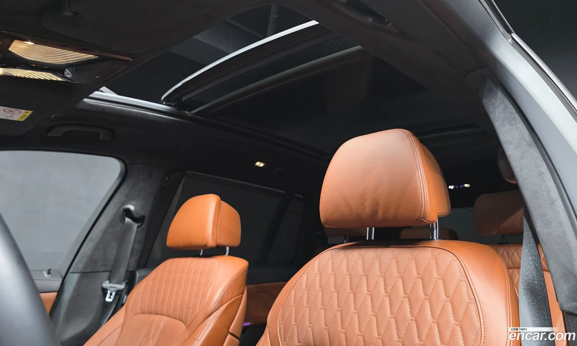 BMW X7 2023 — 28