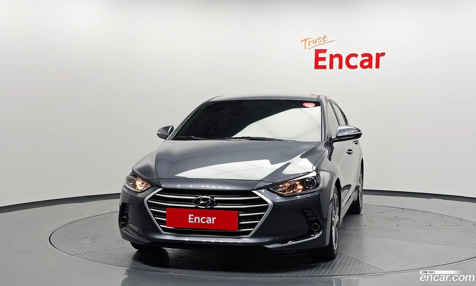 Hyundai Elantra AD 2018 — 12