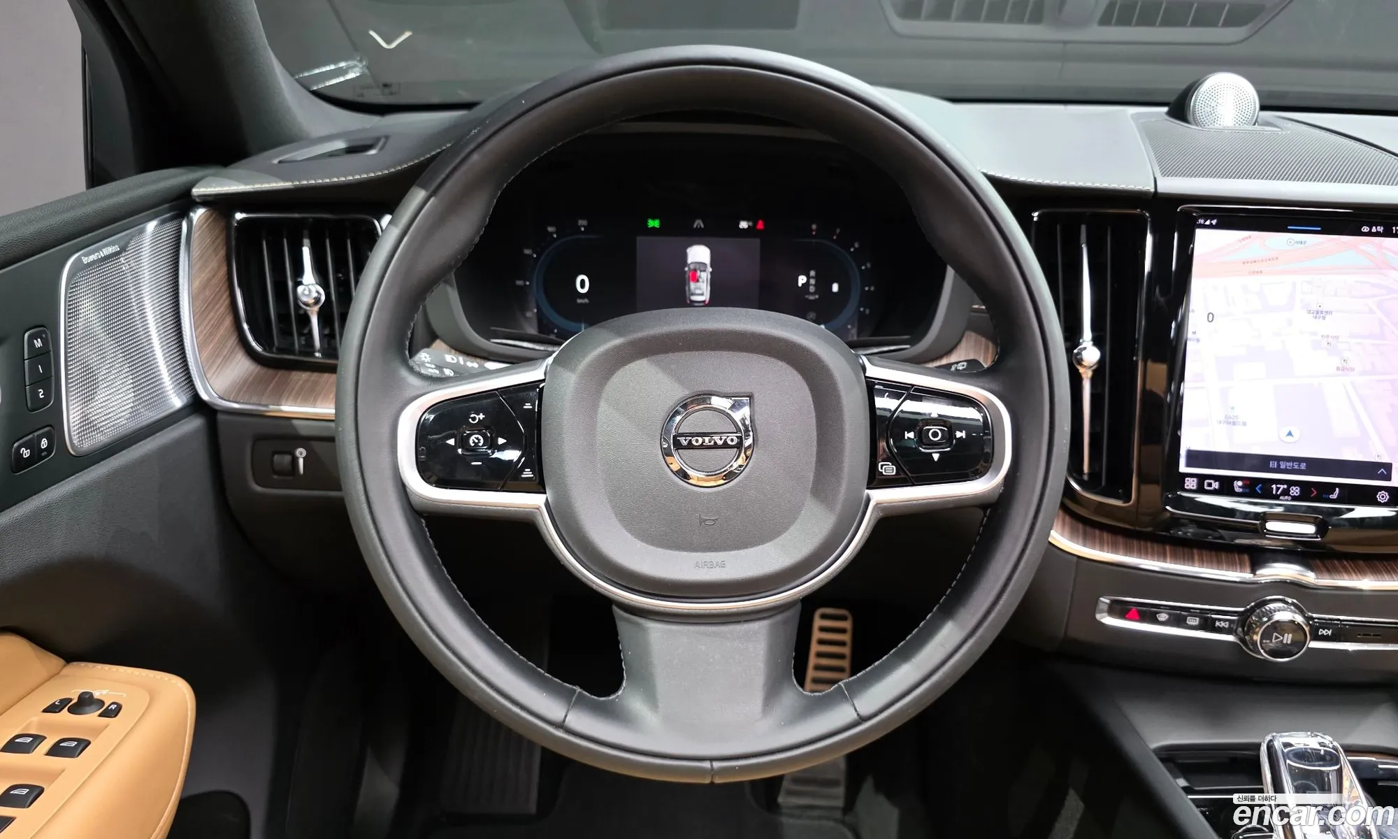 Volvo XC60 2022 YV1UZL12CN1987216 — 21
