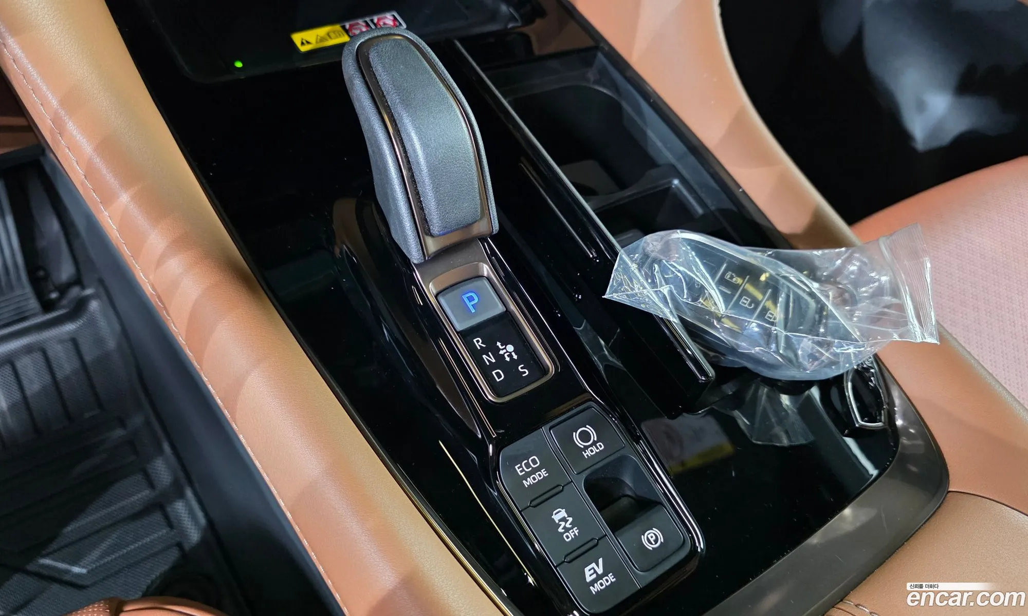 Toyota Alphard 2025 — 20
