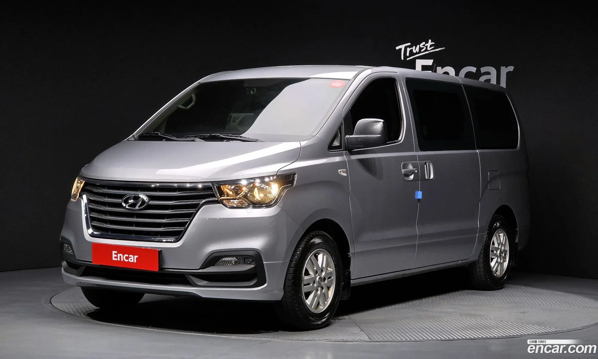 Hyundai Grand Starex 2020 — 31