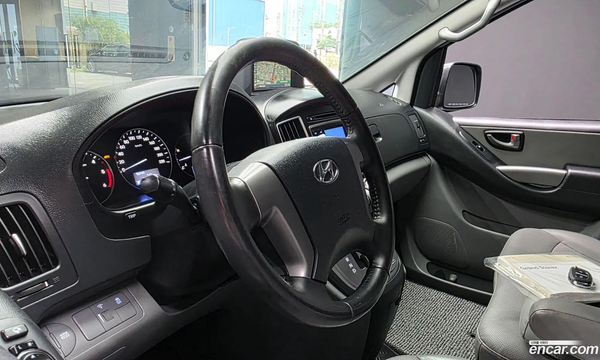 Hyundai Grand Starex 2020 — 26