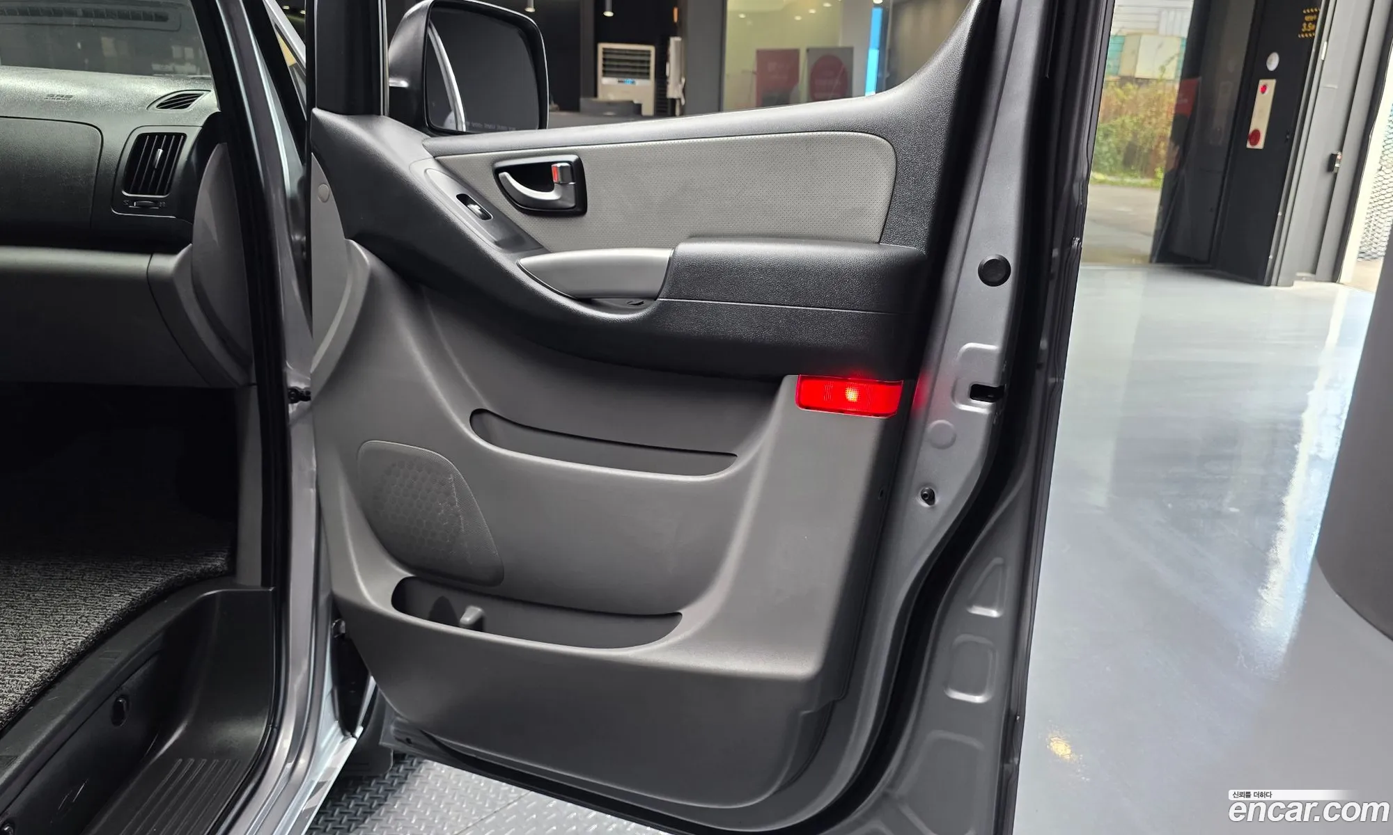 Hyundai Grand Starex 2020 — 22
