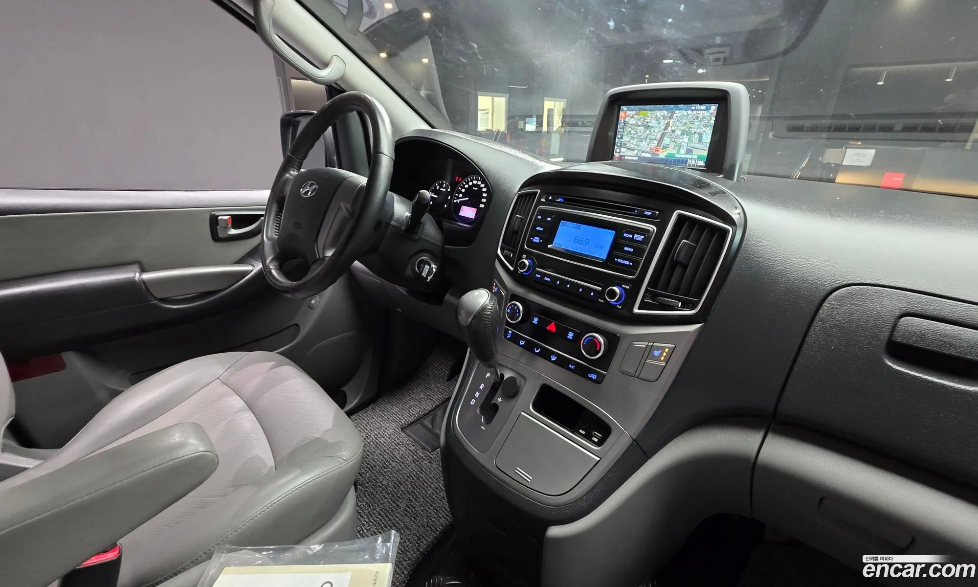 Hyundai Grand Starex 2020 — 32