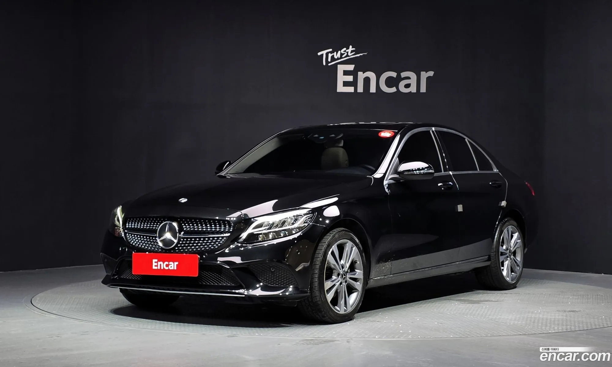 Mercedes-Benz C-Class W205 2020 — 18