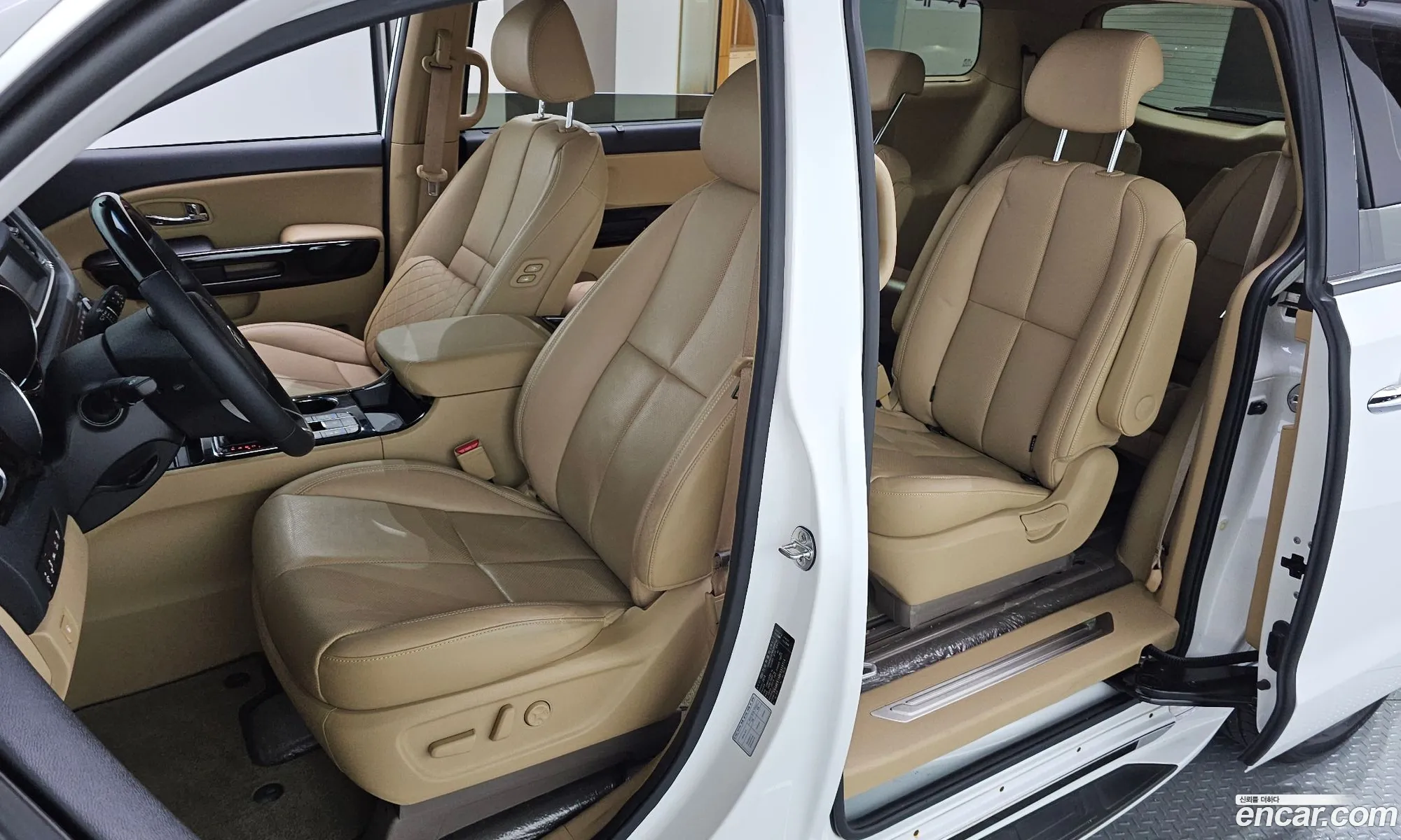 Kia Carnival 2018 — 2