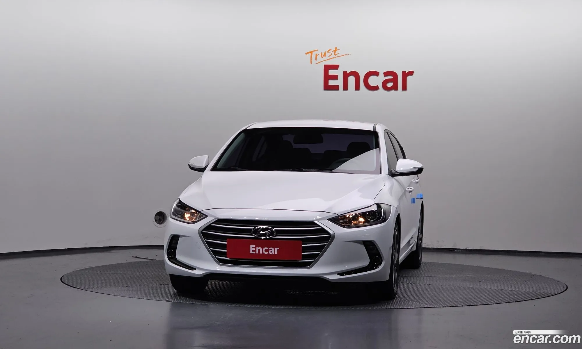 Hyundai Elantra AD 2017 KMHD641DBJU558576 — 2
