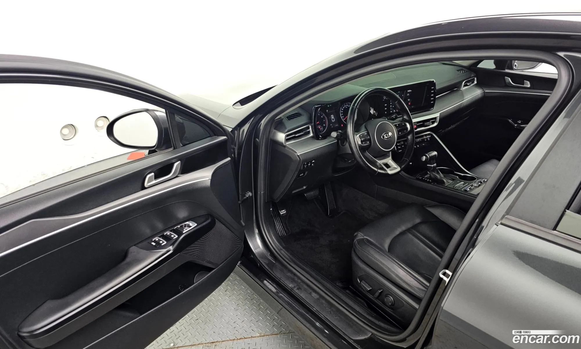 Kia K5 2020 — 8