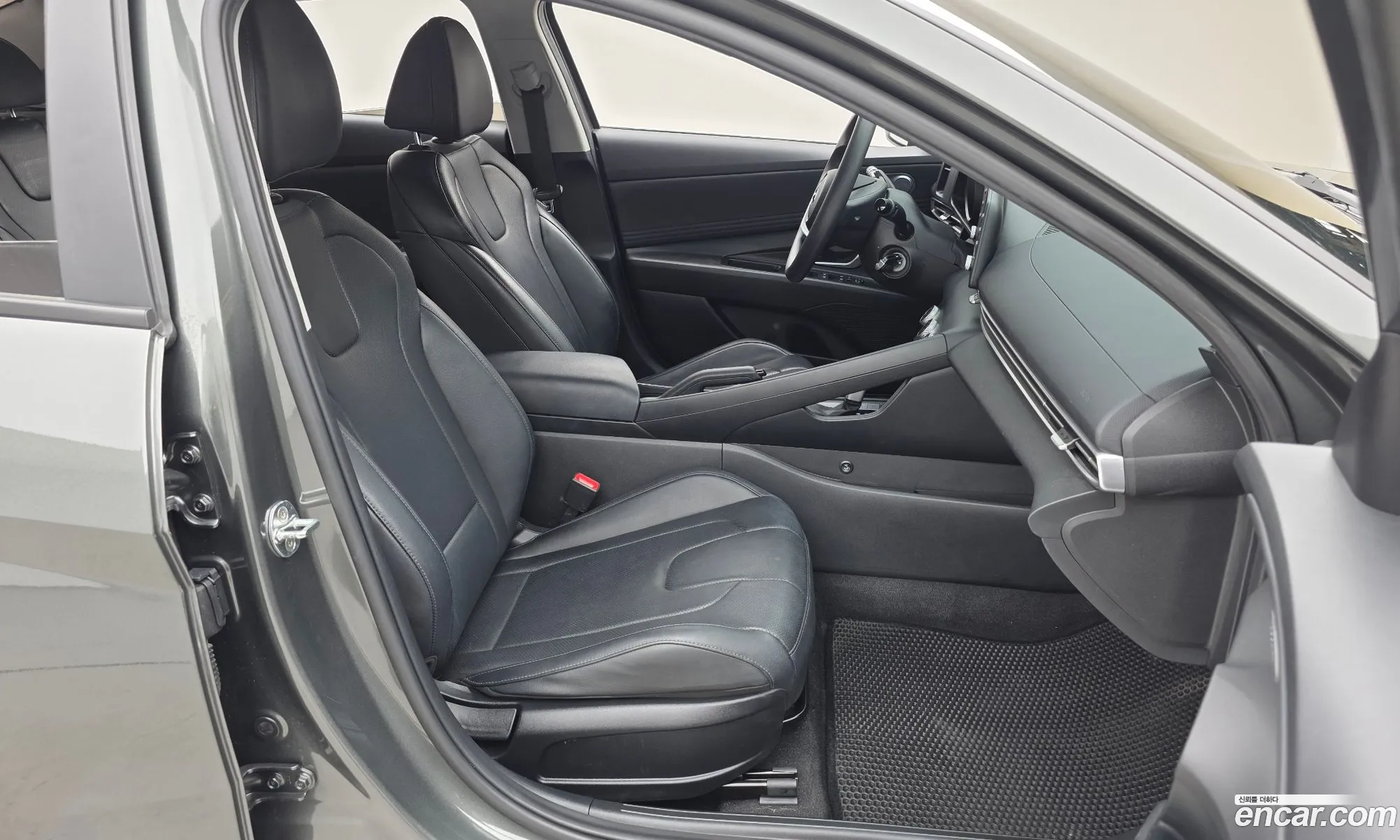 Hyundai Elantra 2022 — 20