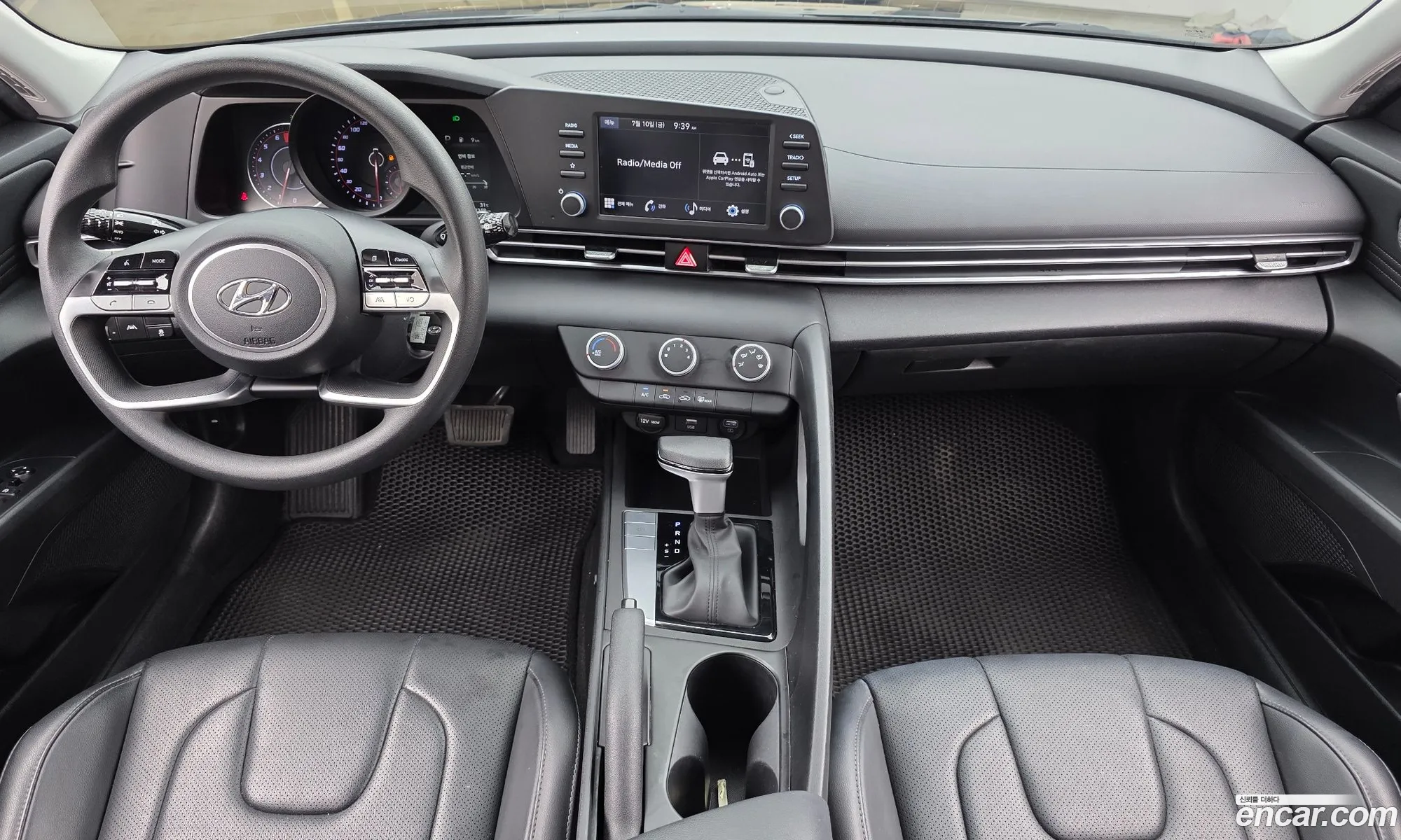 Hyundai Elantra 2022 — 15