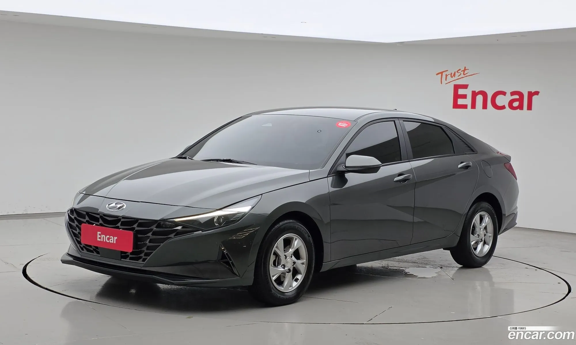 Hyundai Elantra 2022 — 2