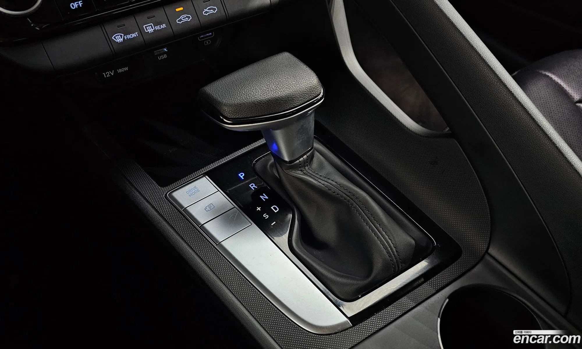 Hyundai Elantra 2021 — 21