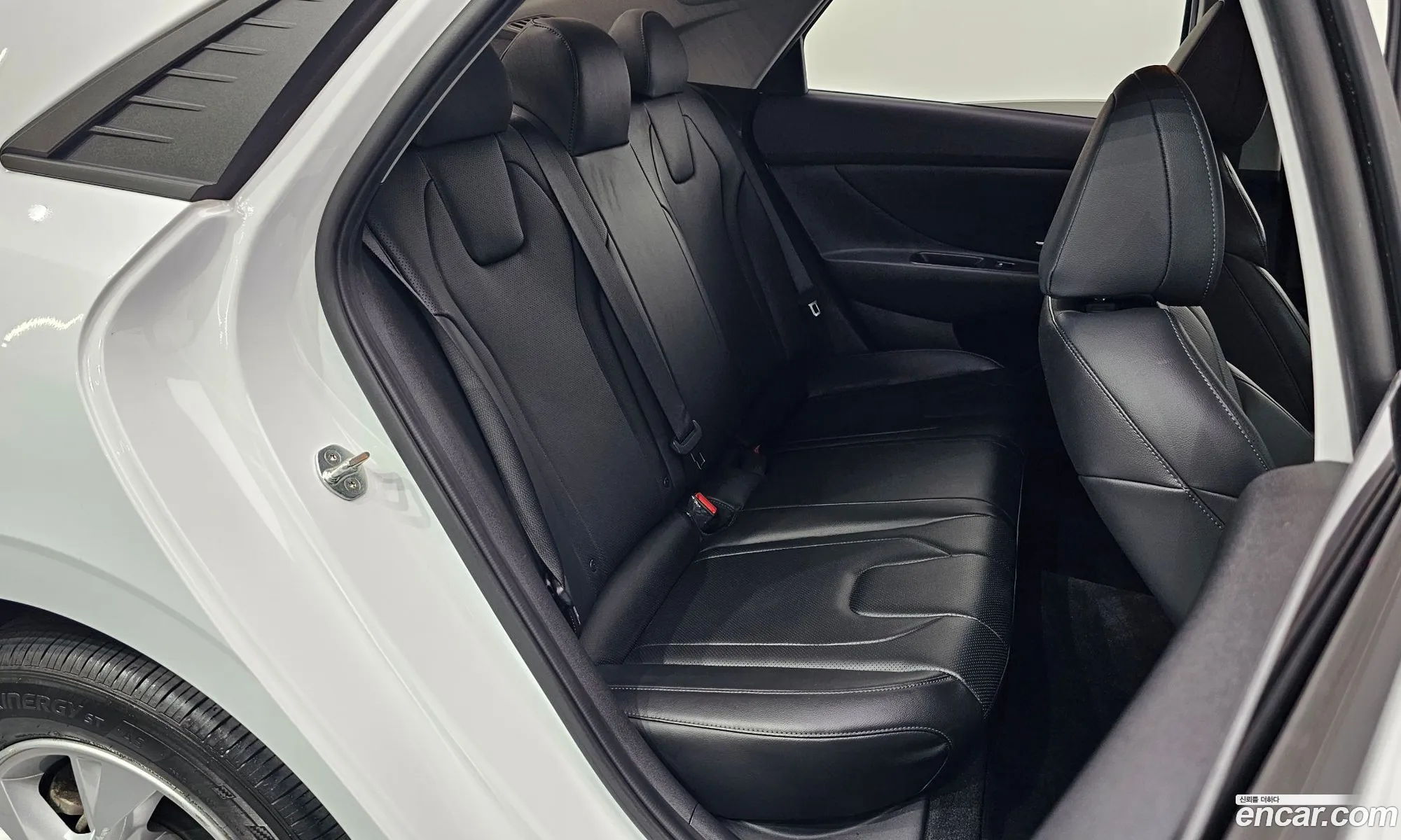 Hyundai Elantra 2021 — 26