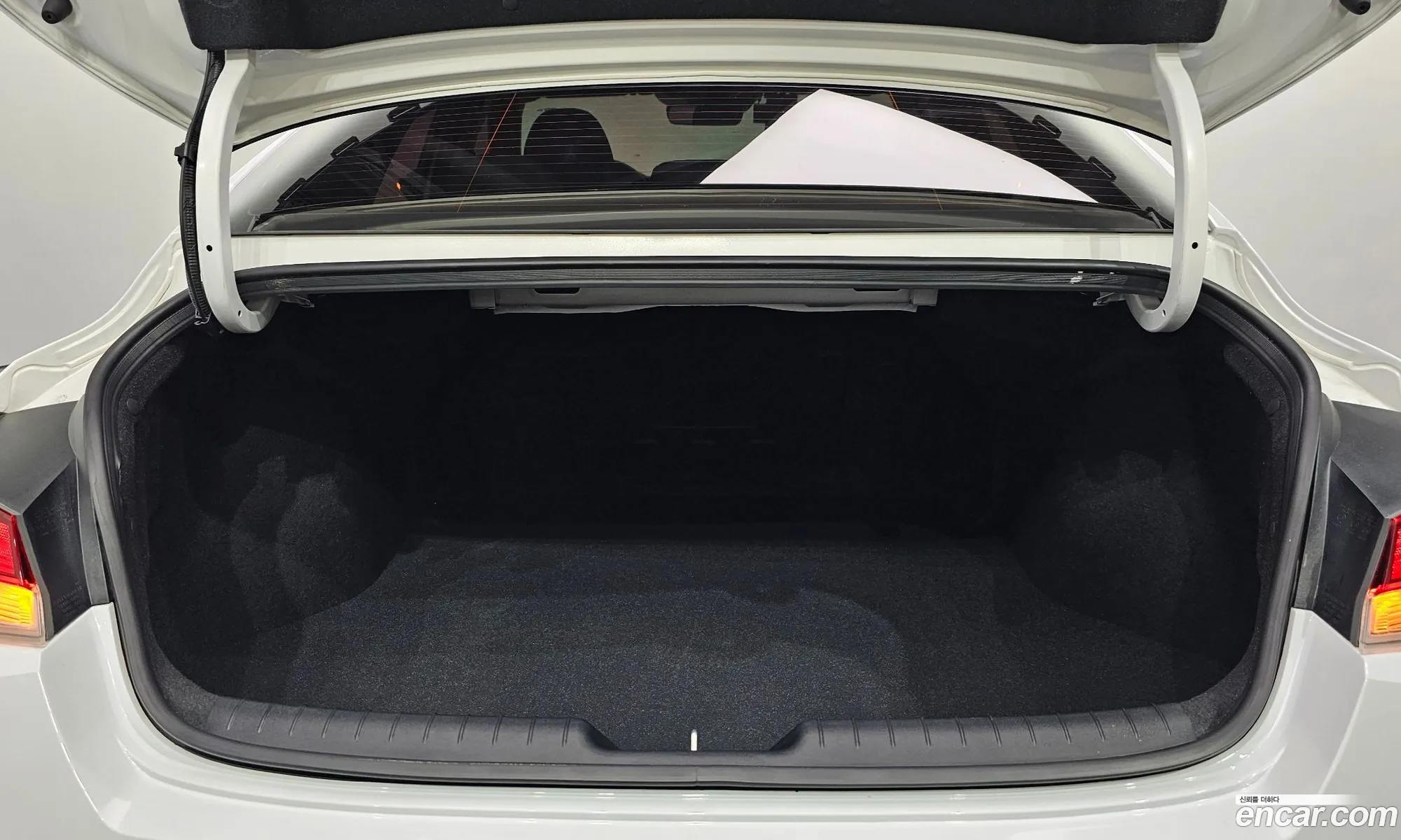 Hyundai Elantra 2021 — 4