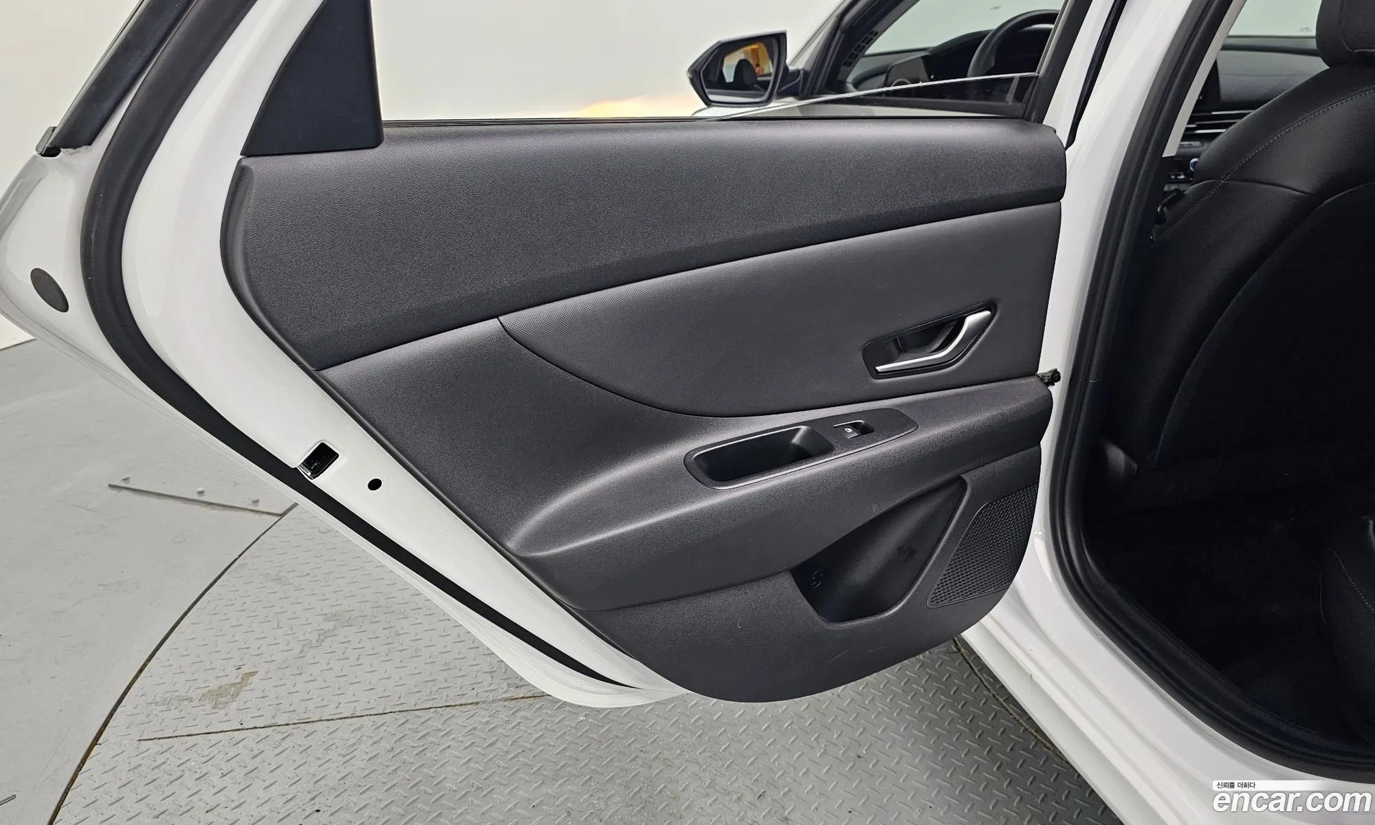 Hyundai Elantra 2021 — 2