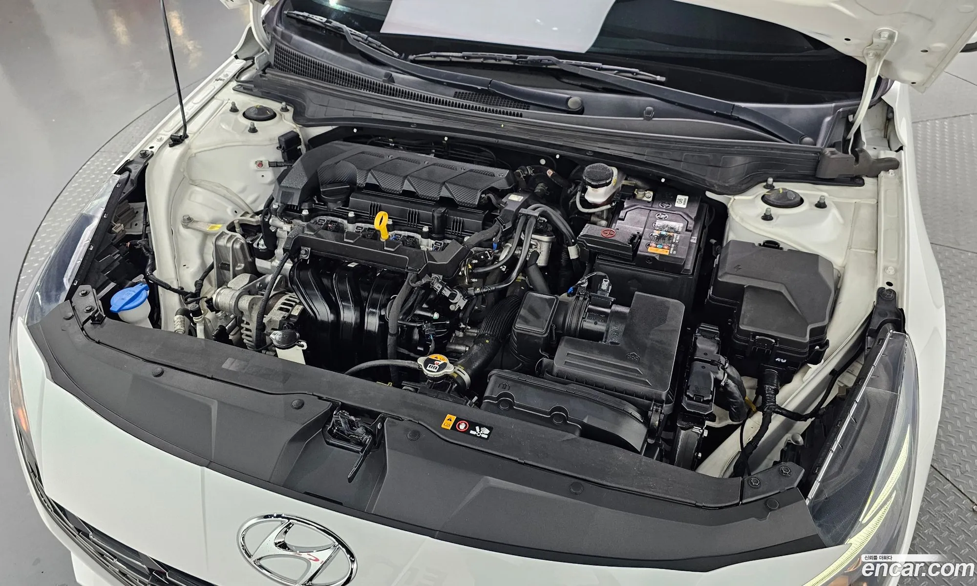Hyundai Elantra 2021 — 28