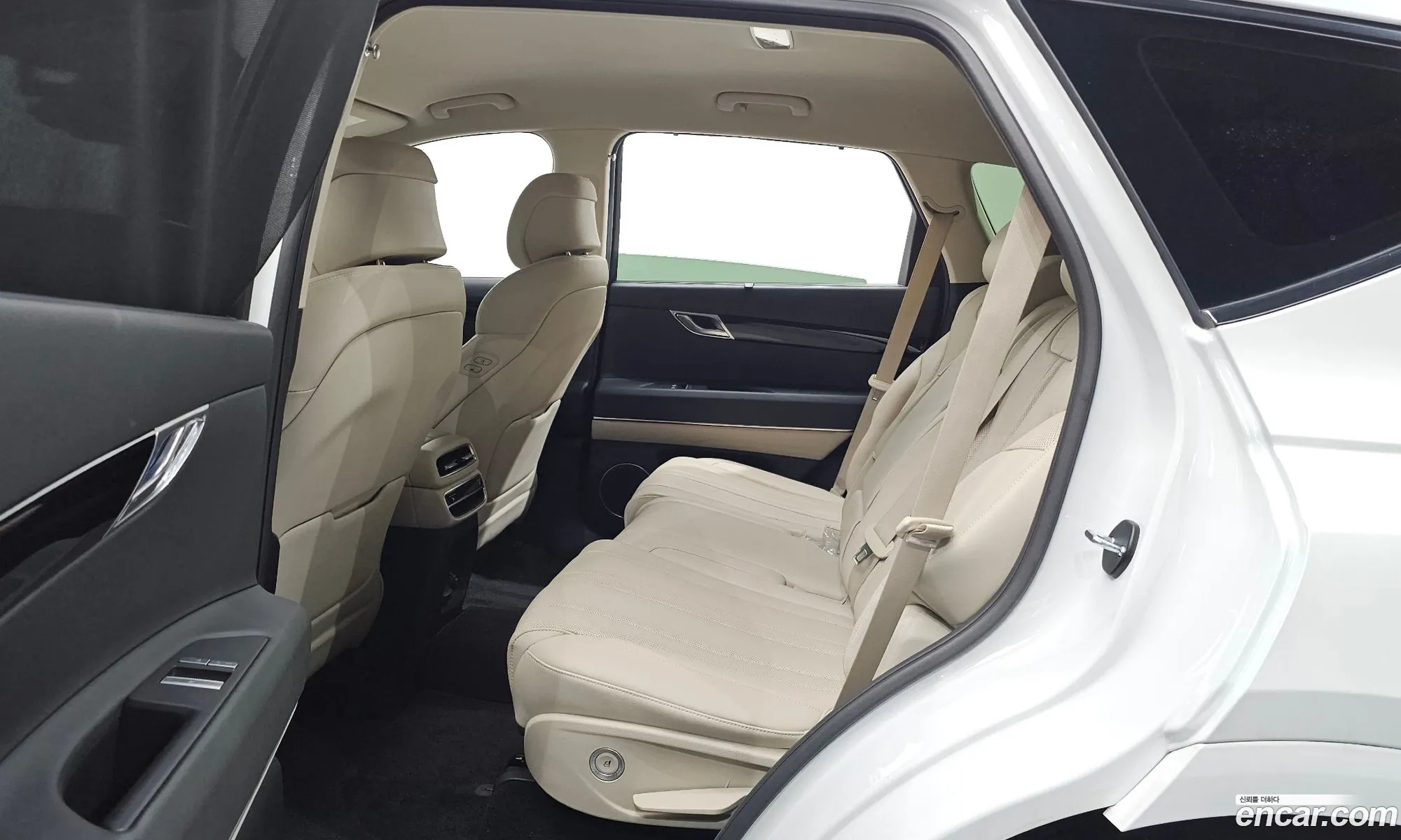 Genesis GV80 2022 KMTHA81BDNU128380 — 19