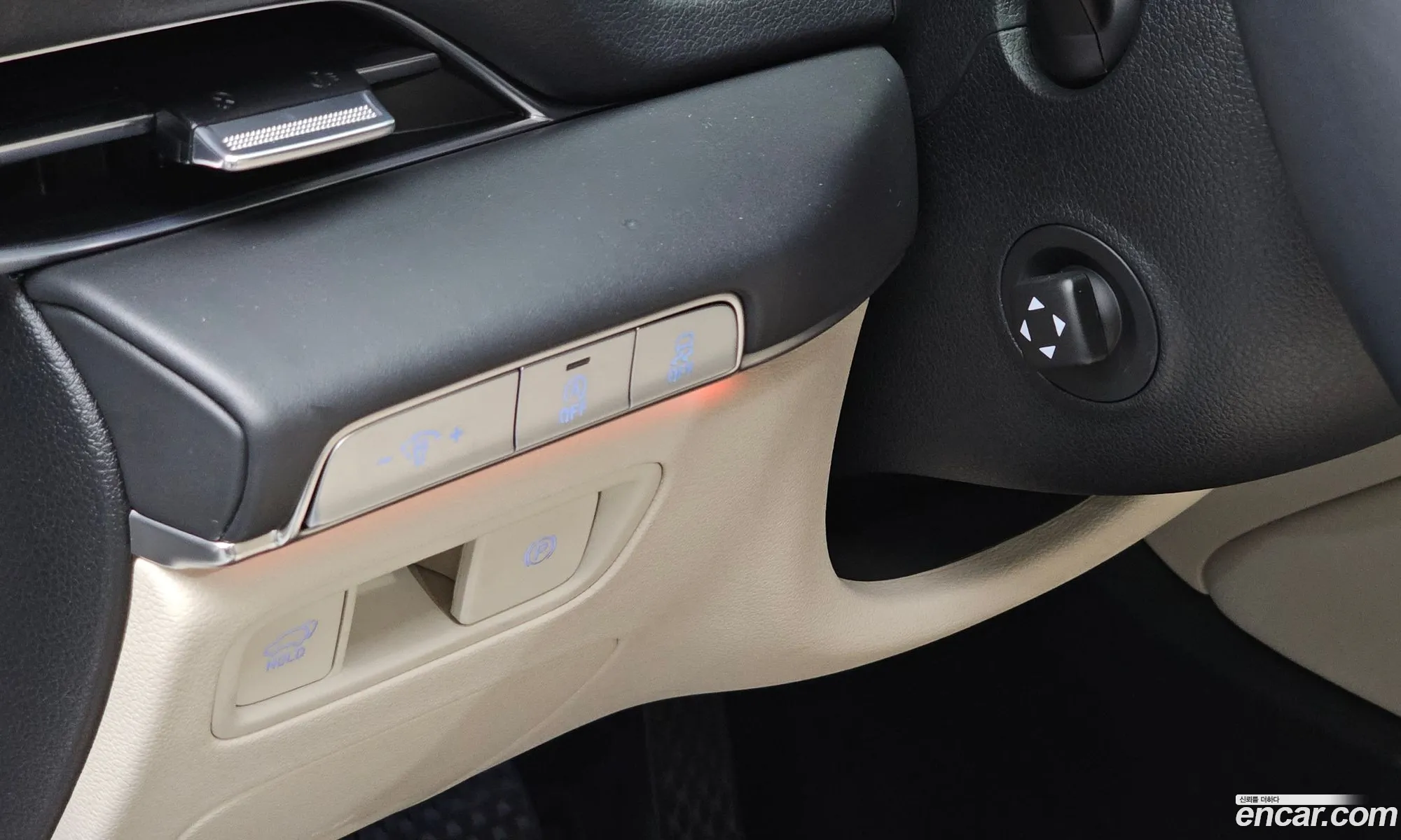 Genesis GV80 2022 KMTHA81BDNU128380 — 4