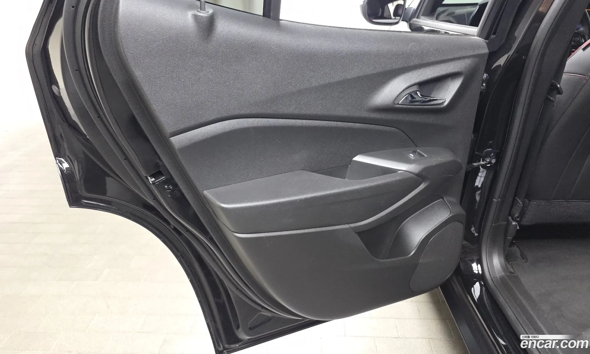 Chevrolet (GM Daewoo) Trax Crossover 2023 — 12