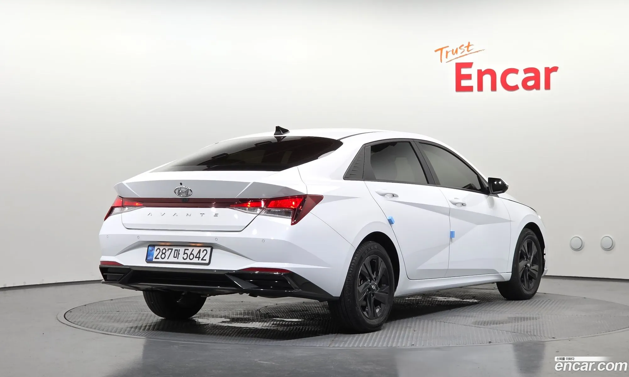 Hyundai Elantra 2022 — 3