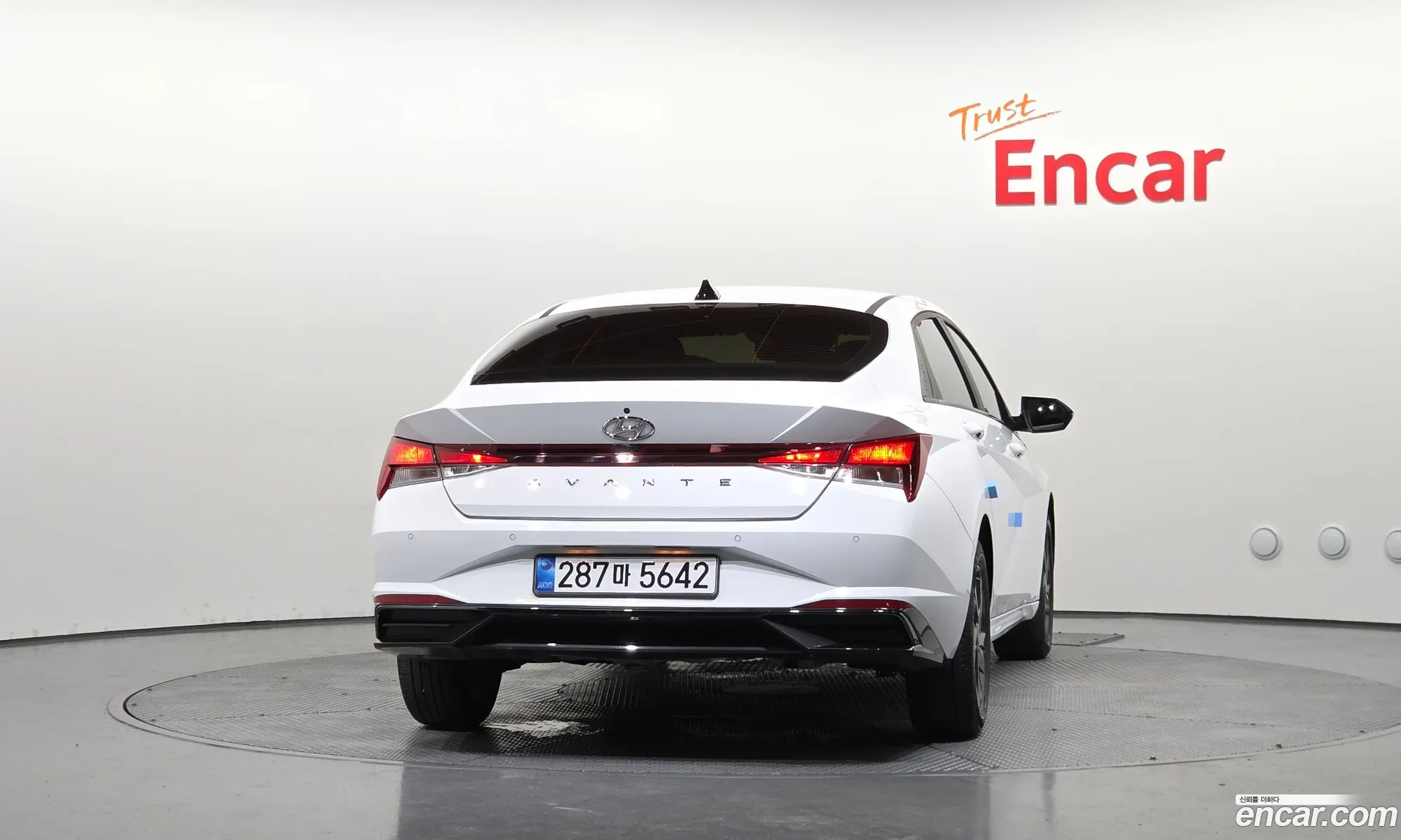 Hyundai Elantra 2022 — 9