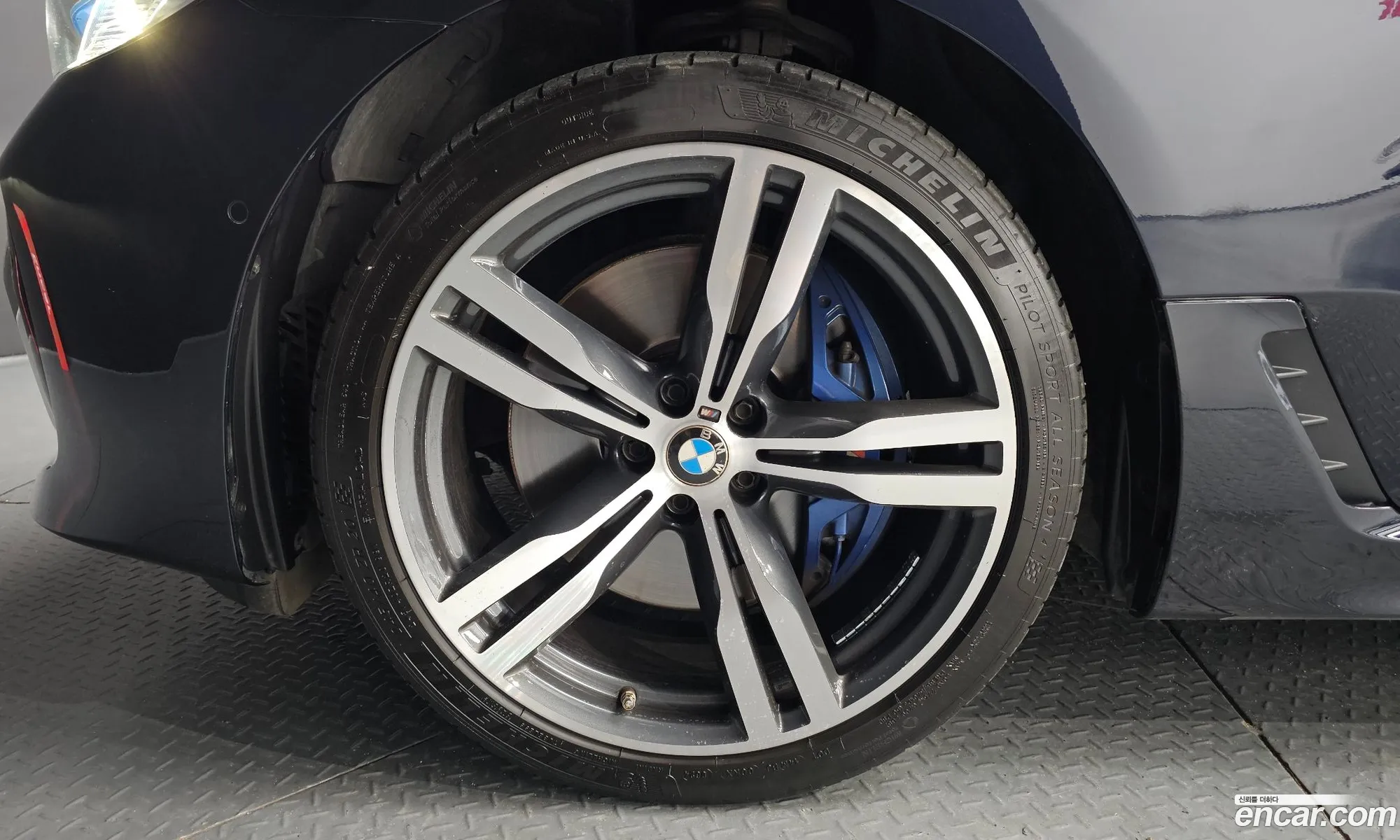 BMW 6 Series GT 2021 WBA61CC01MCH31111 — 6