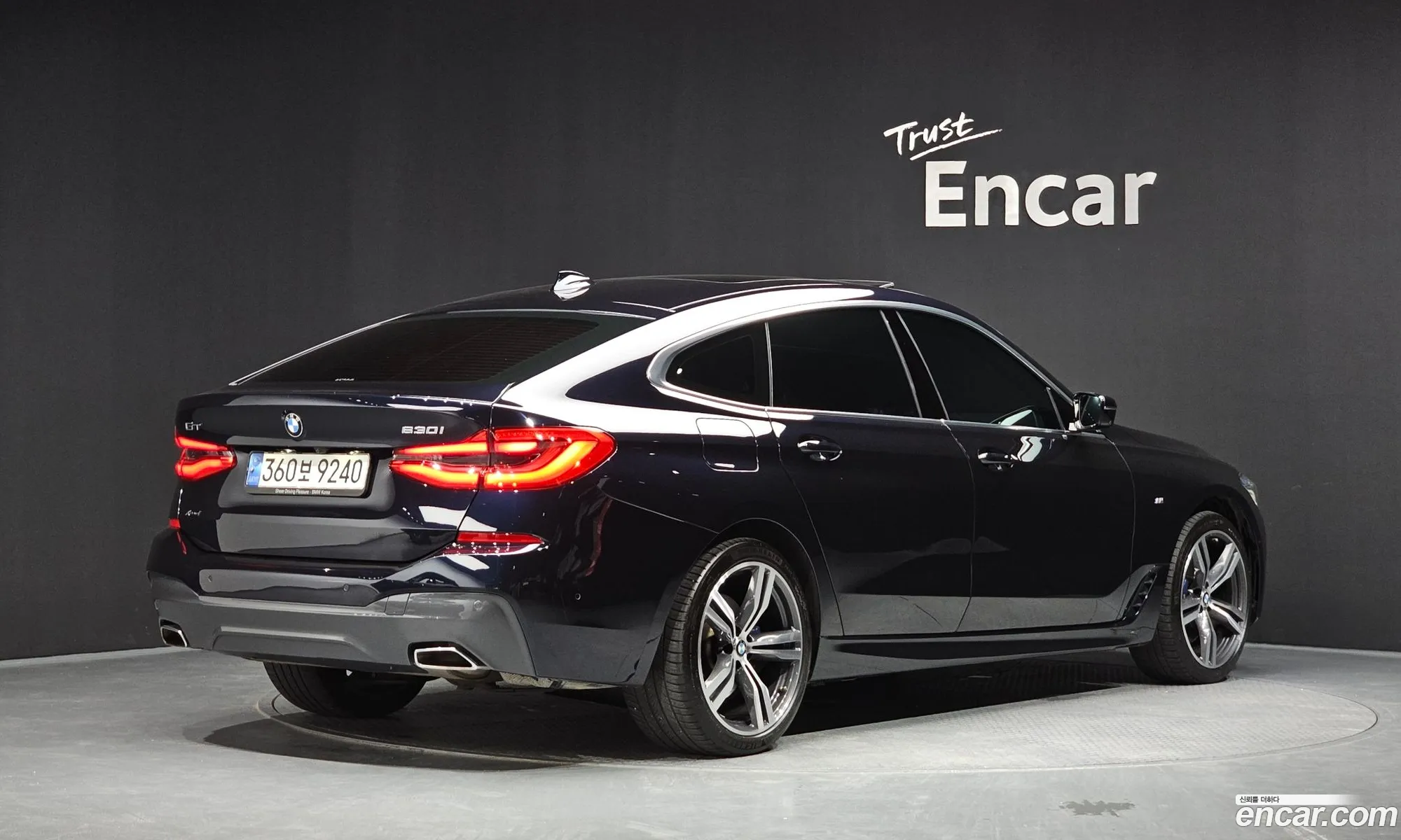 BMW 6 Series GT 2021 WBA61CC01MCH31111 — 17