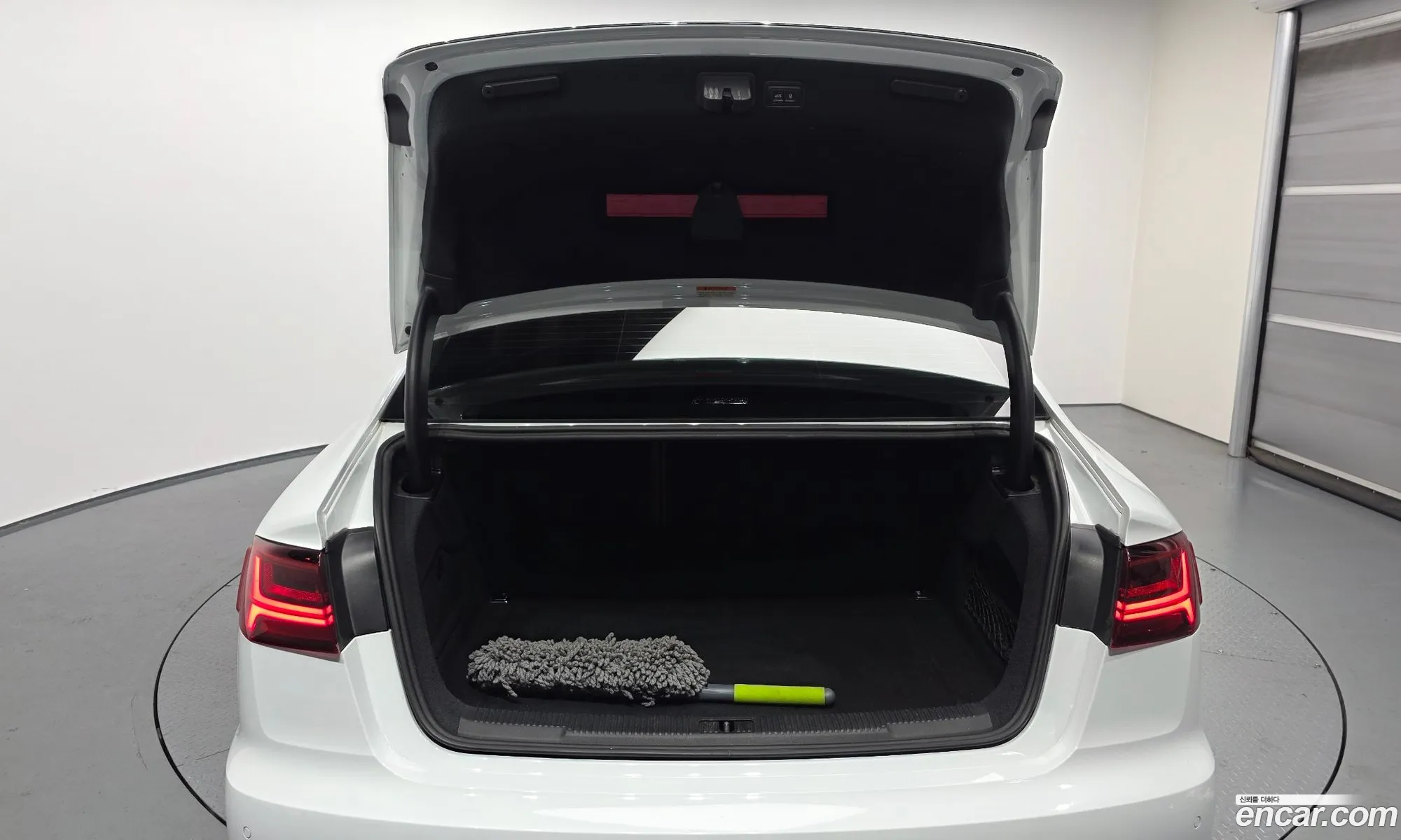 Audi A6 2016 WAUZZZ4G1GN160570 — 2