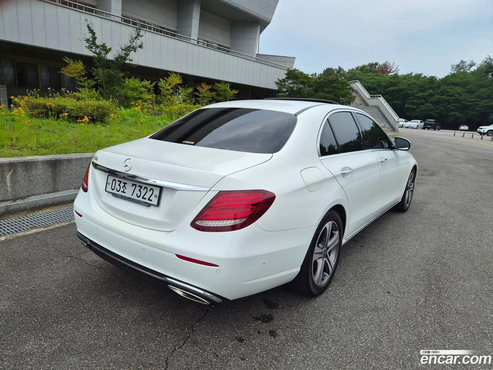 Mercedes-Benz E-Class W213 2019 — 17