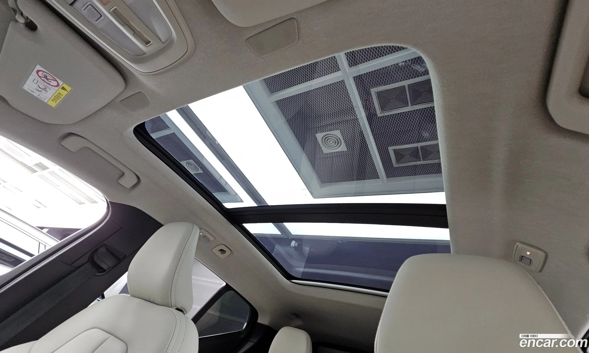 Volvo XC40 2025 — 5