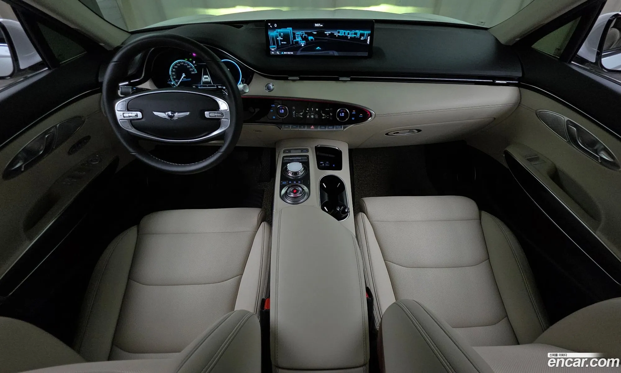 Genesis GV70 2022 — 13