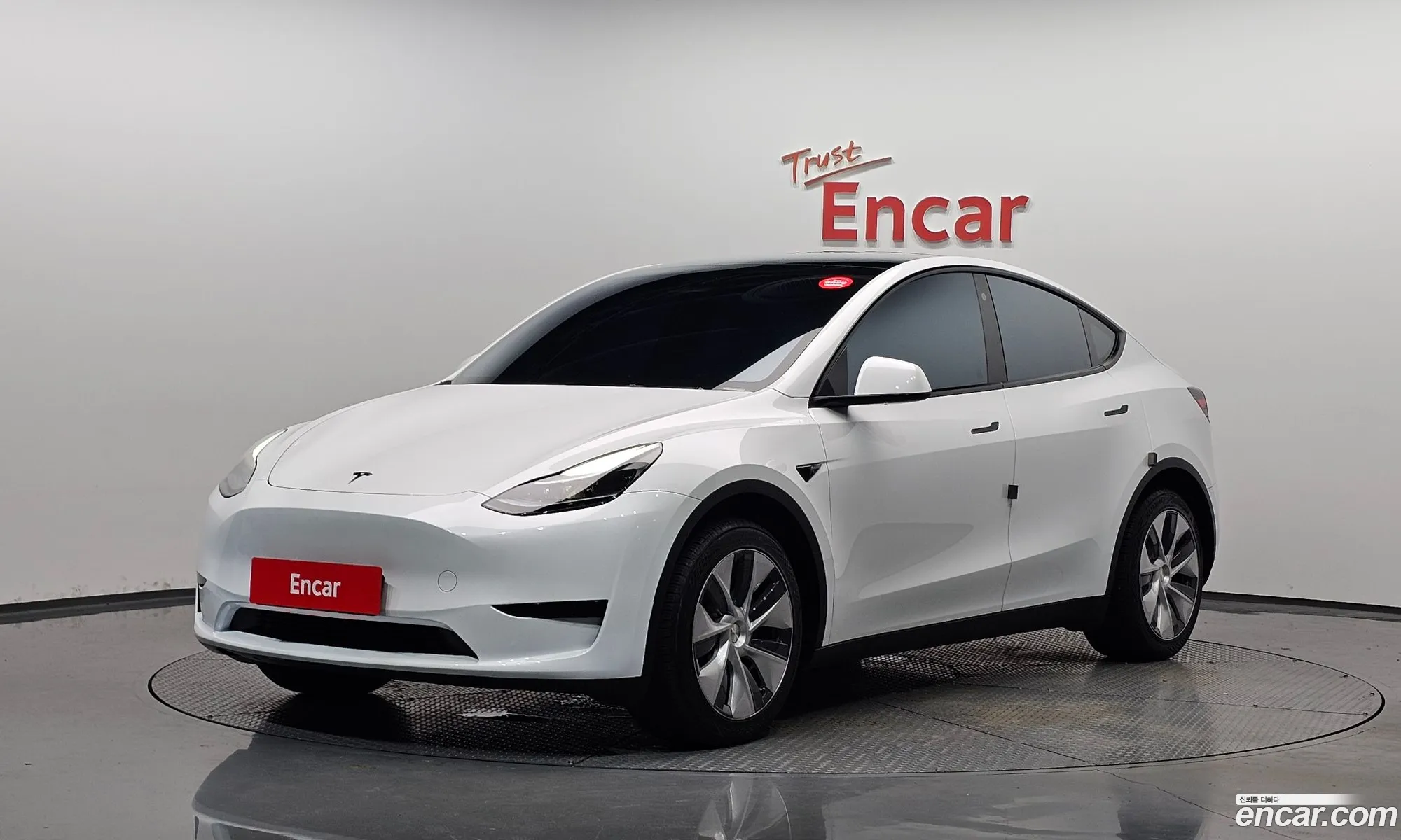Tesla Model Y 2024 LRWYGCFSXRC425954 — 10