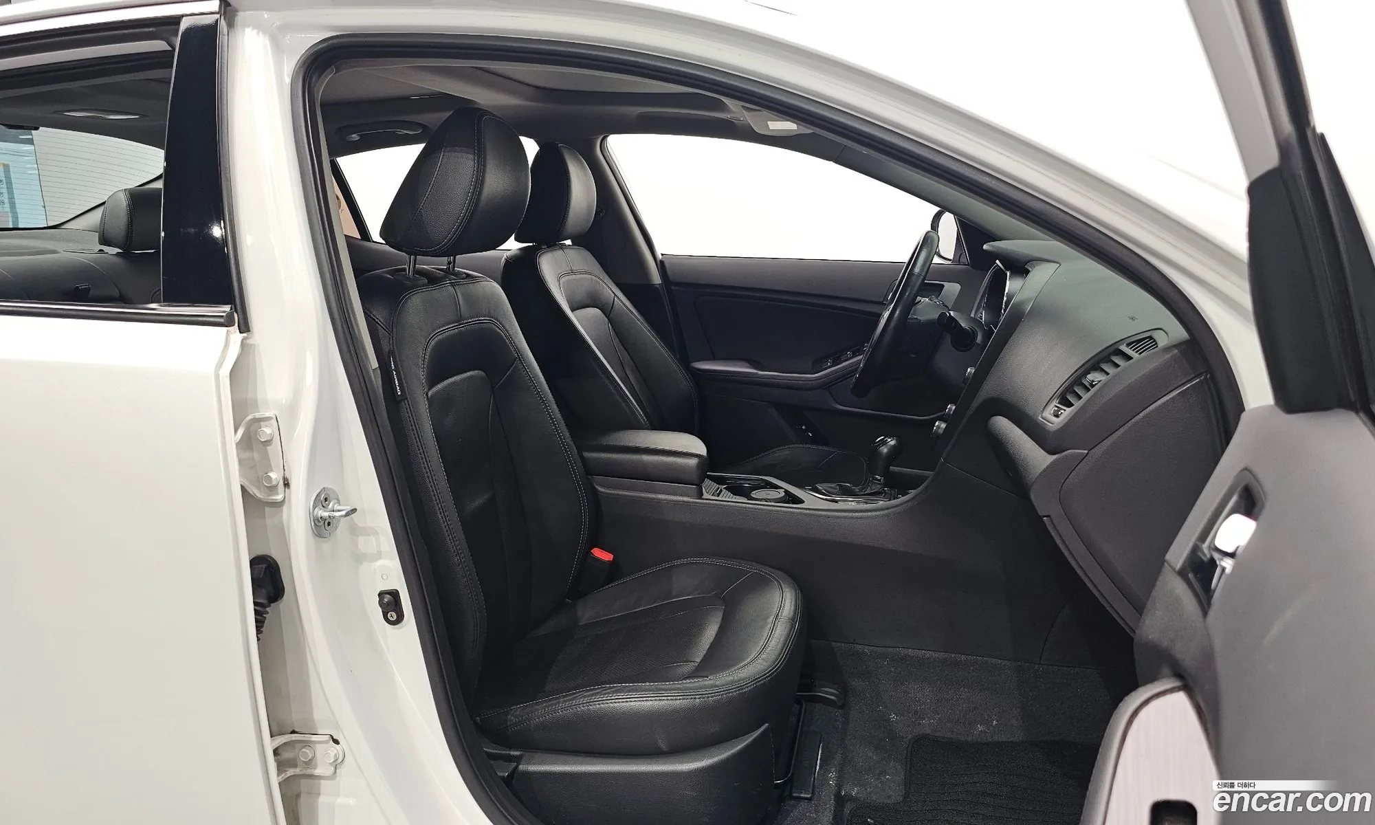 Kia K5 2010 — 20