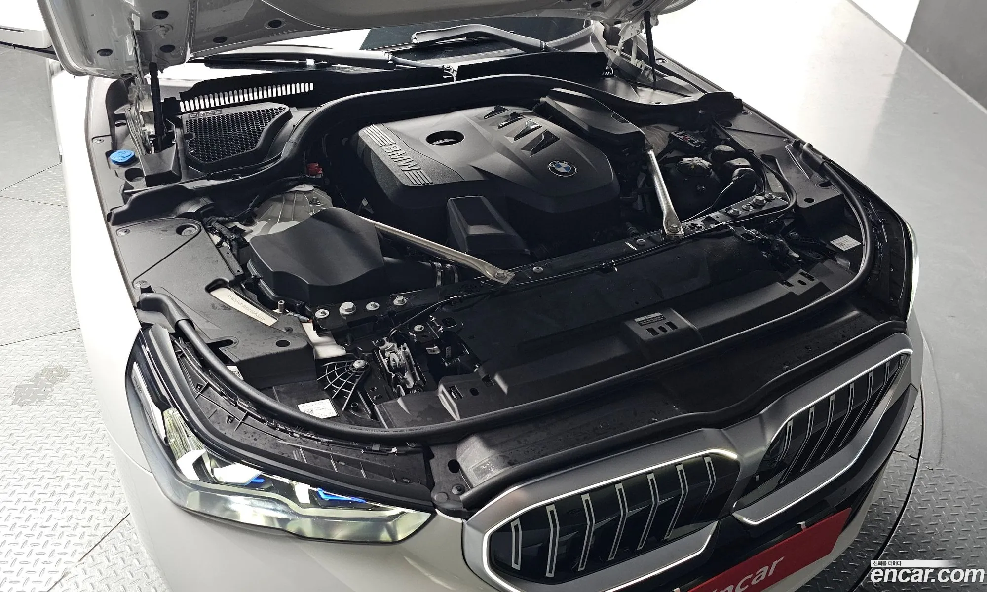 BMW 5 Series 2025 WBA51FJ0XSCU42657 — 6