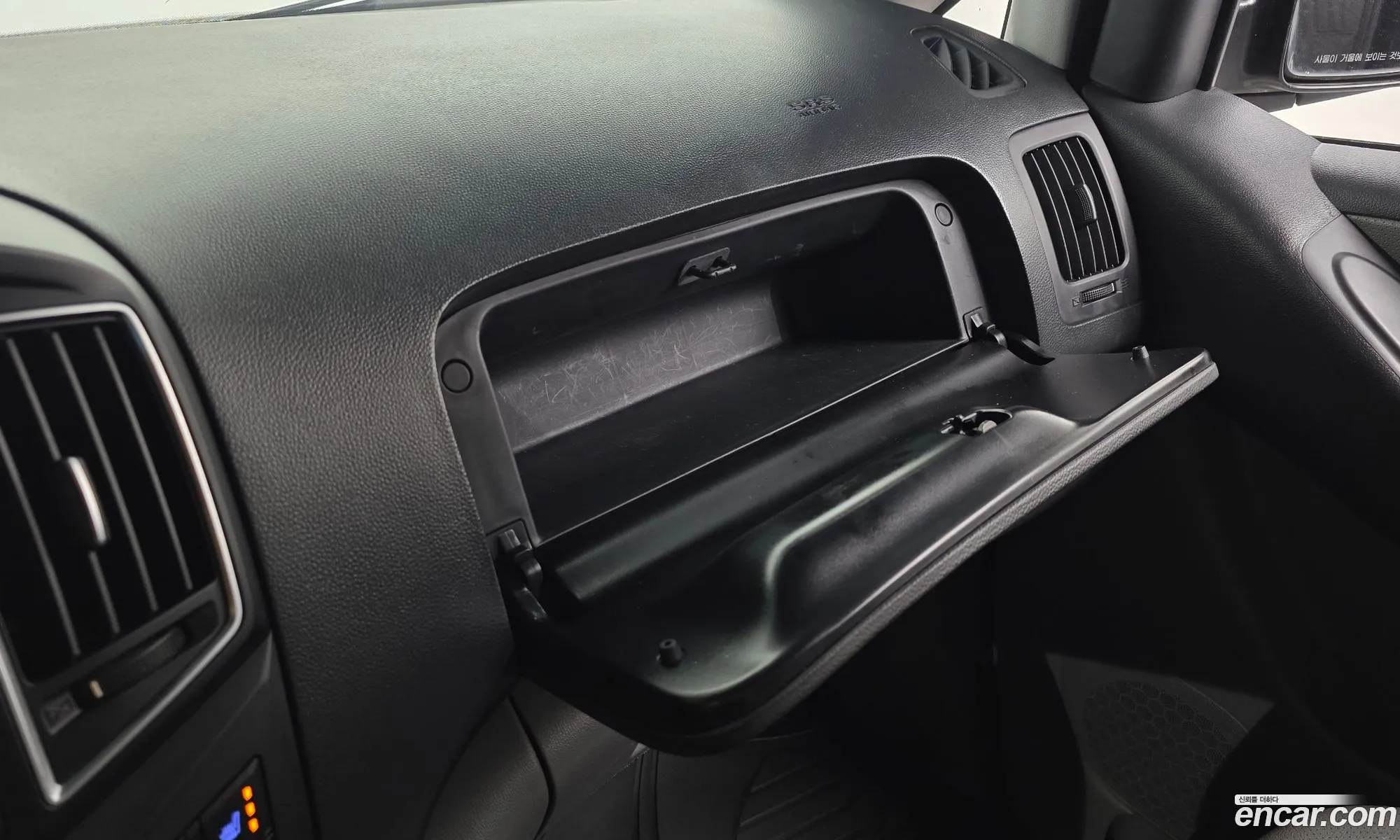 Hyundai Grand Starex 2016 — 29