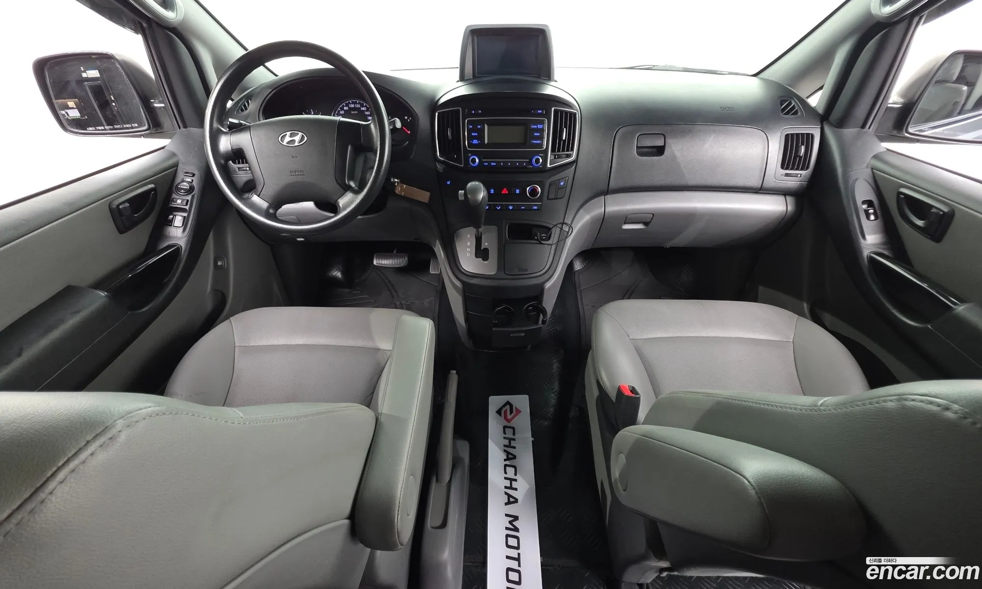 Hyundai Grand Starex 2016 — 16