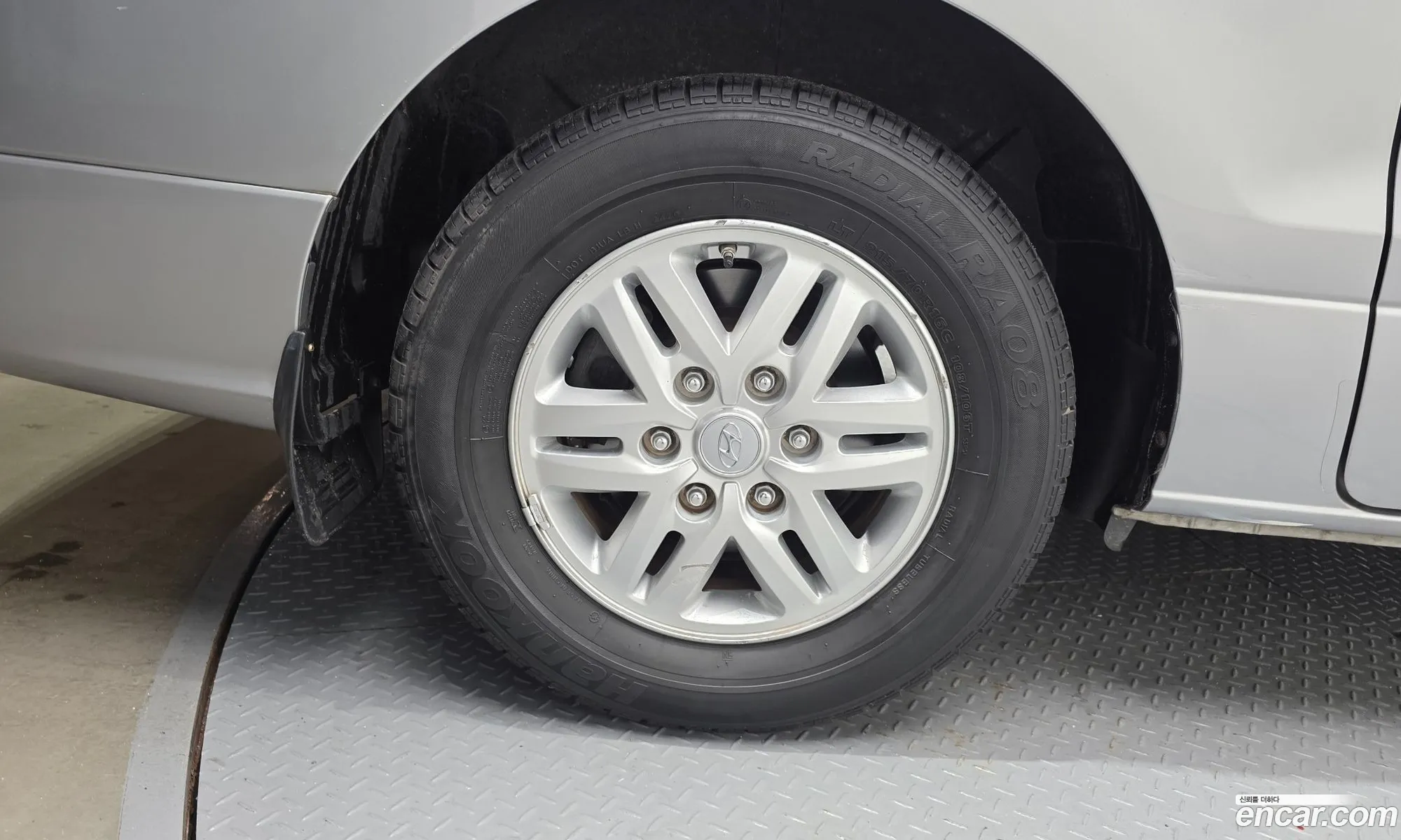 Hyundai Grand Starex 2016 — 30
