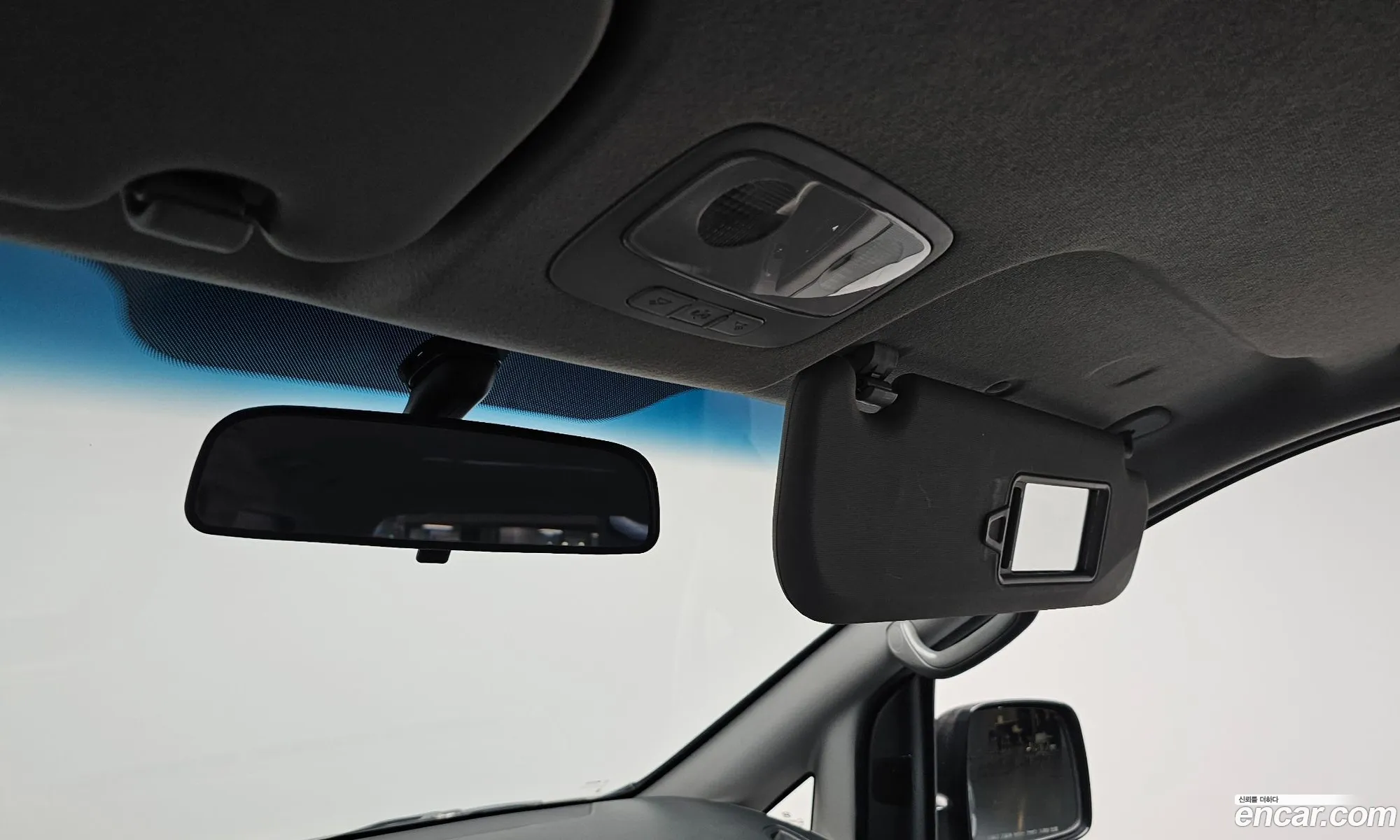 Hyundai Grand Starex 2012 — 13
