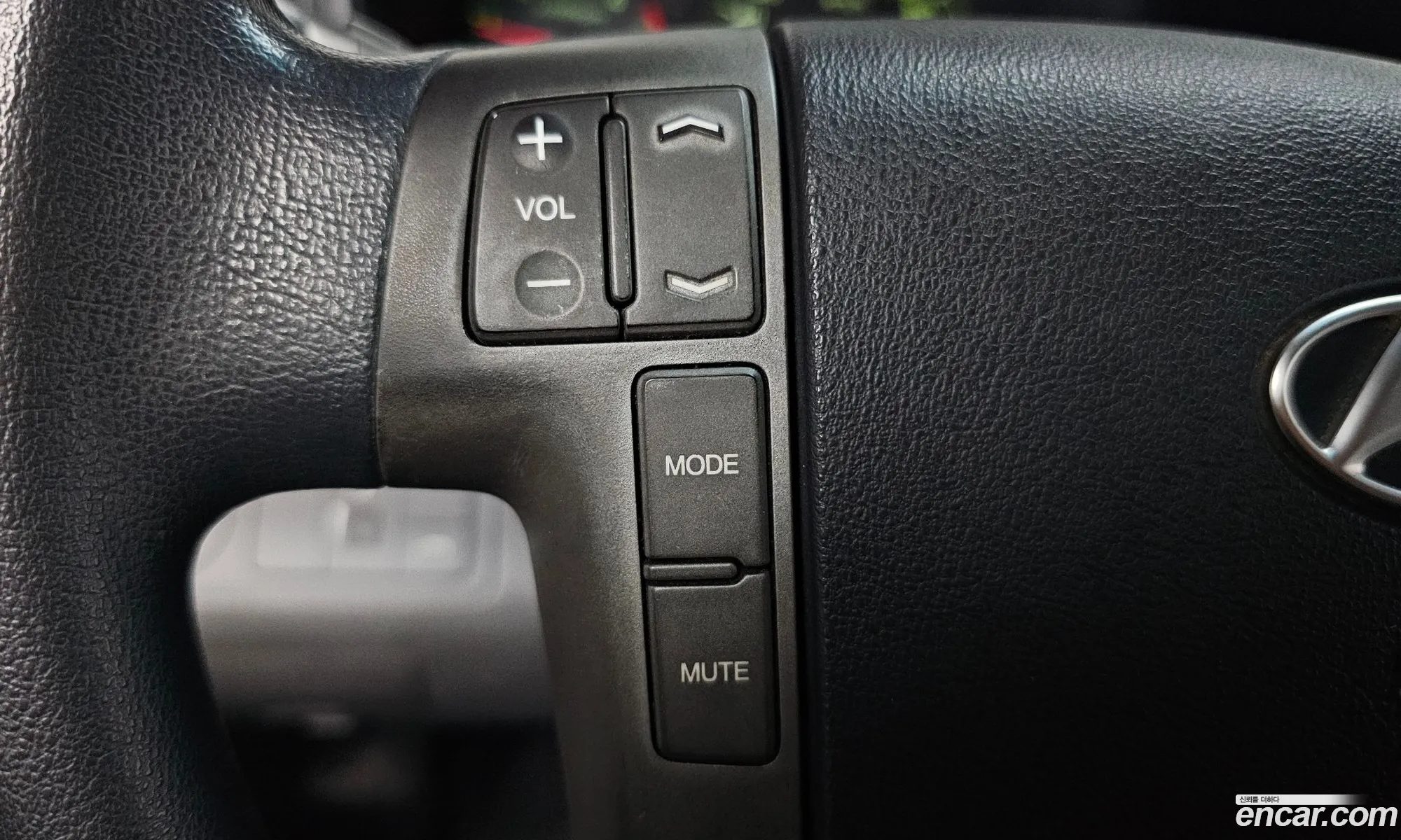 Hyundai Grand Starex 2012 — 21
