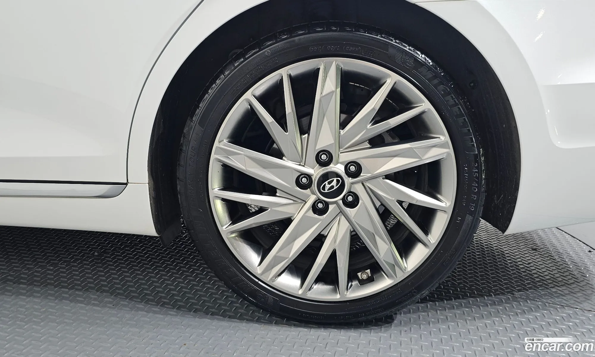 Hyundai Grandeur IG 2020 — 20