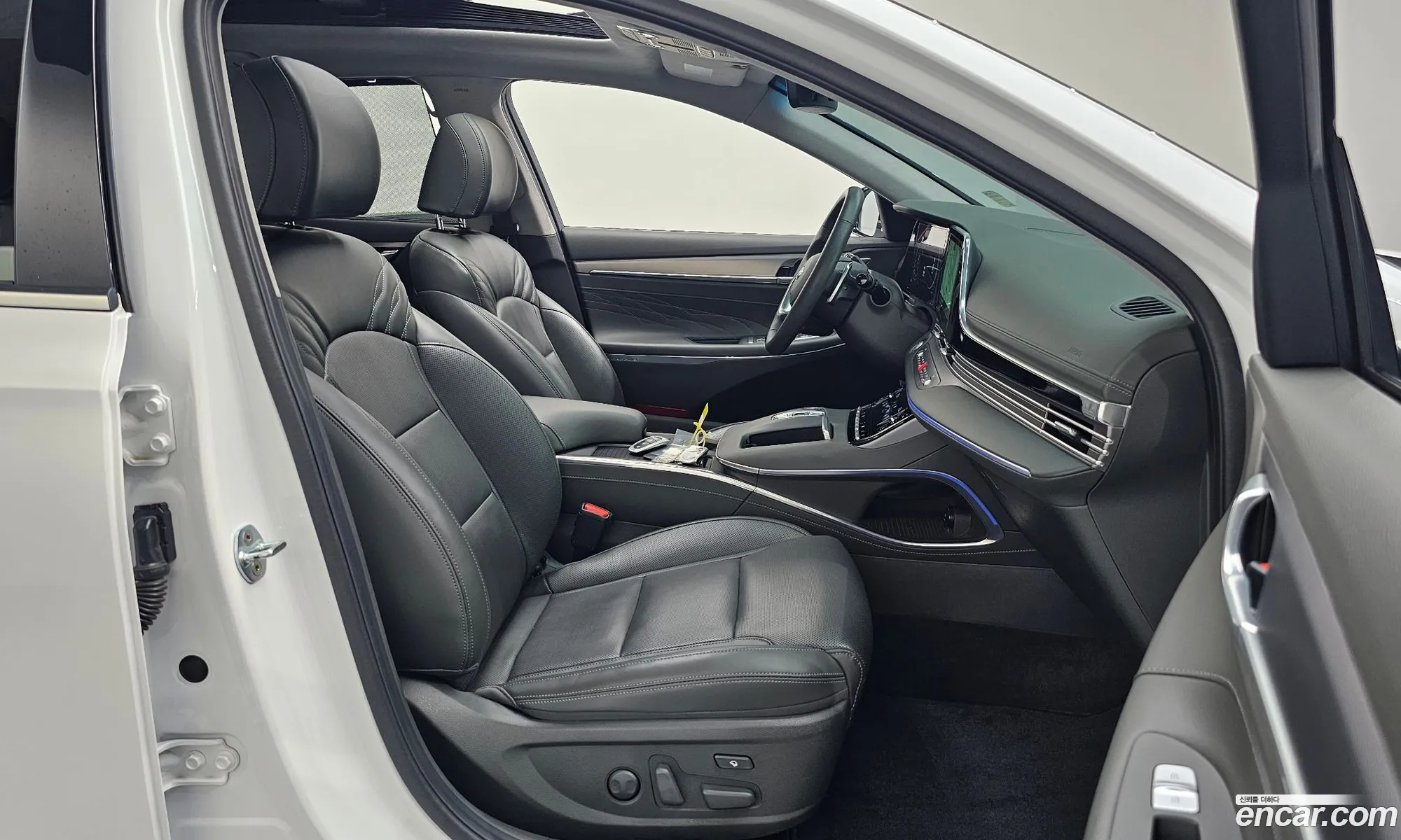 Hyundai Grandeur IG 2020 — 27