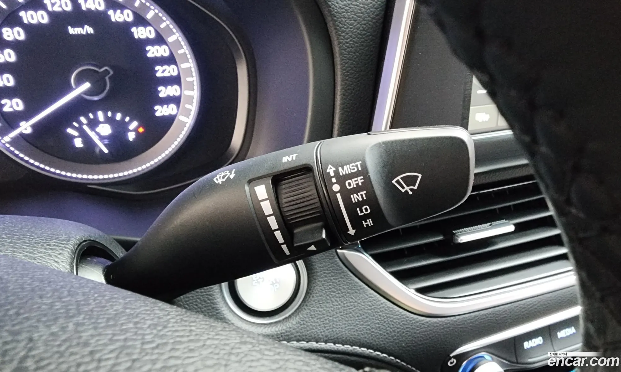 Hyundai Grandeur IG 2019 — 23