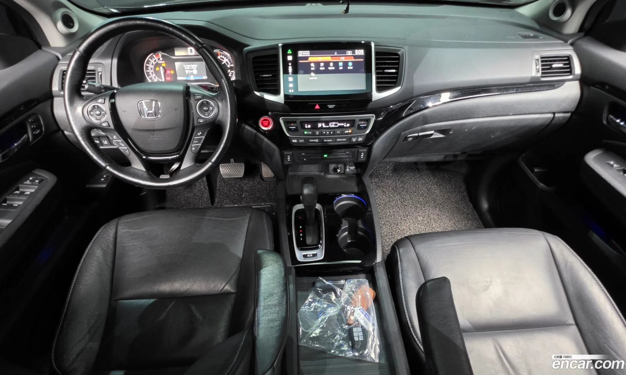 Honda Pilot 2016 5FNYF6850GB201305 — 6