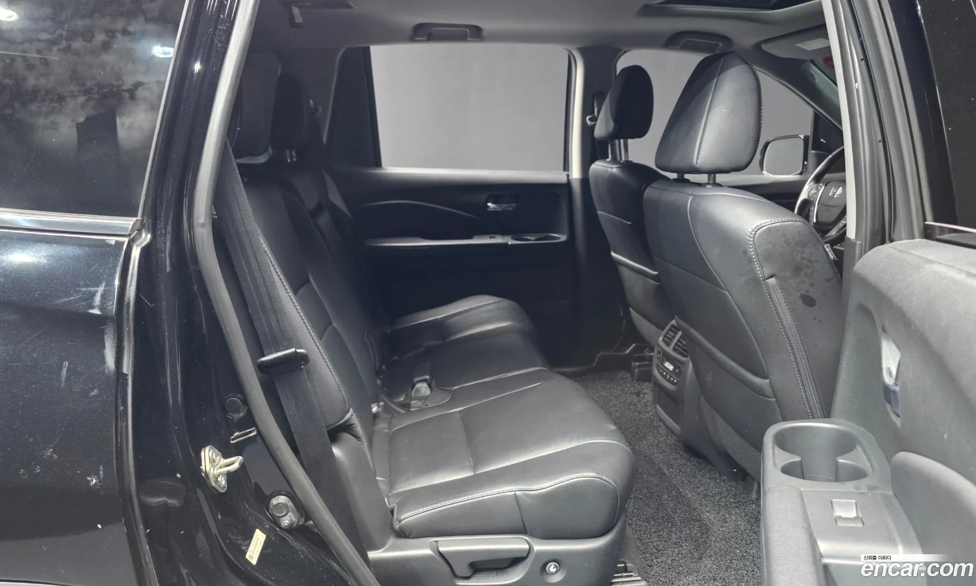 Honda Pilot 2016 5FNYF6850GB201305 — 5