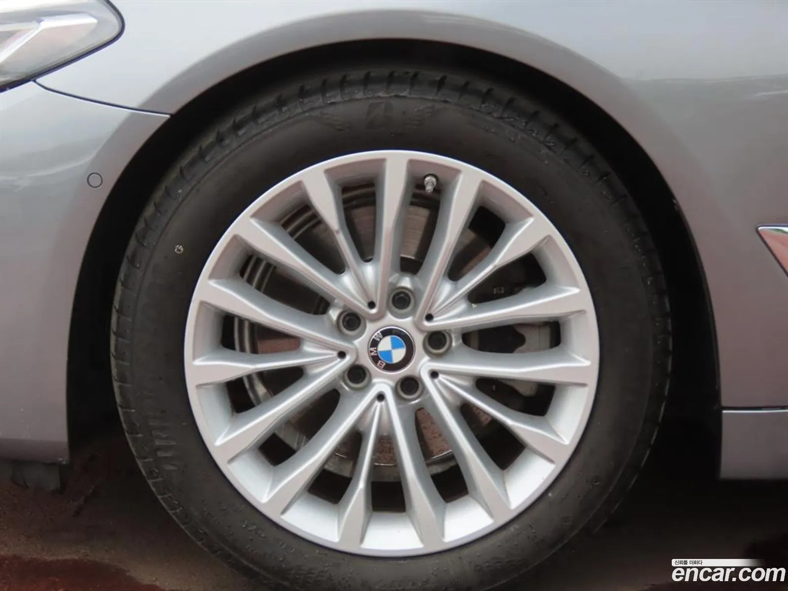 BMW 5 Series 2023 — 15